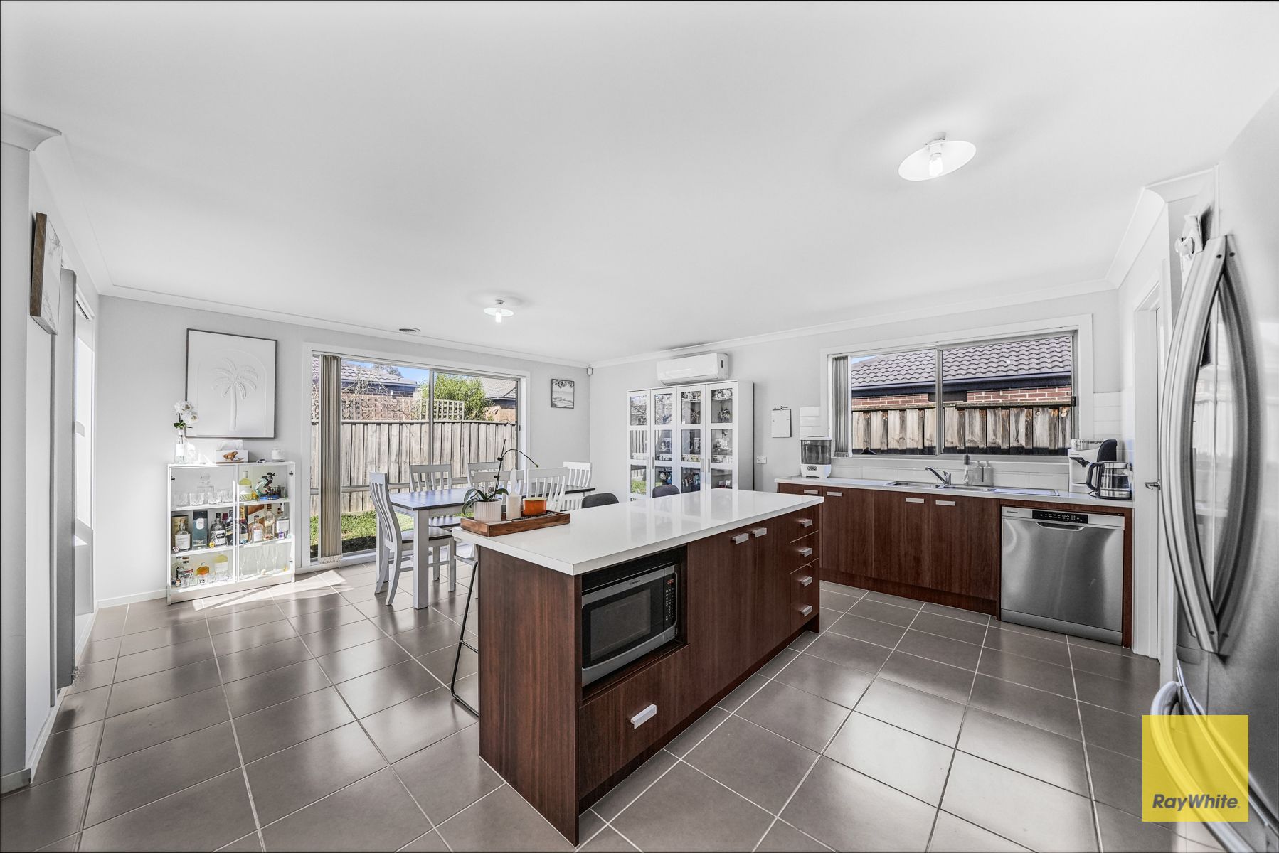 84 Tyler Crescent — photo 7 of 12