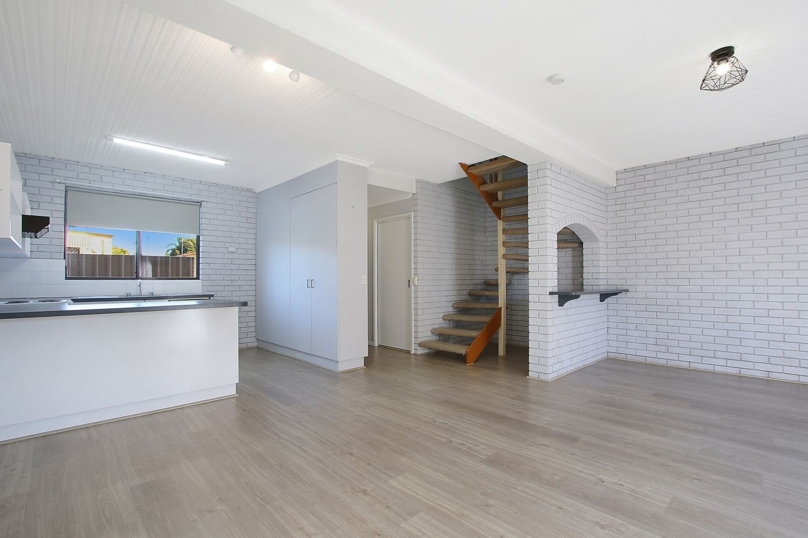 12/413 Bevan Street, Lavington, NSW 2641
