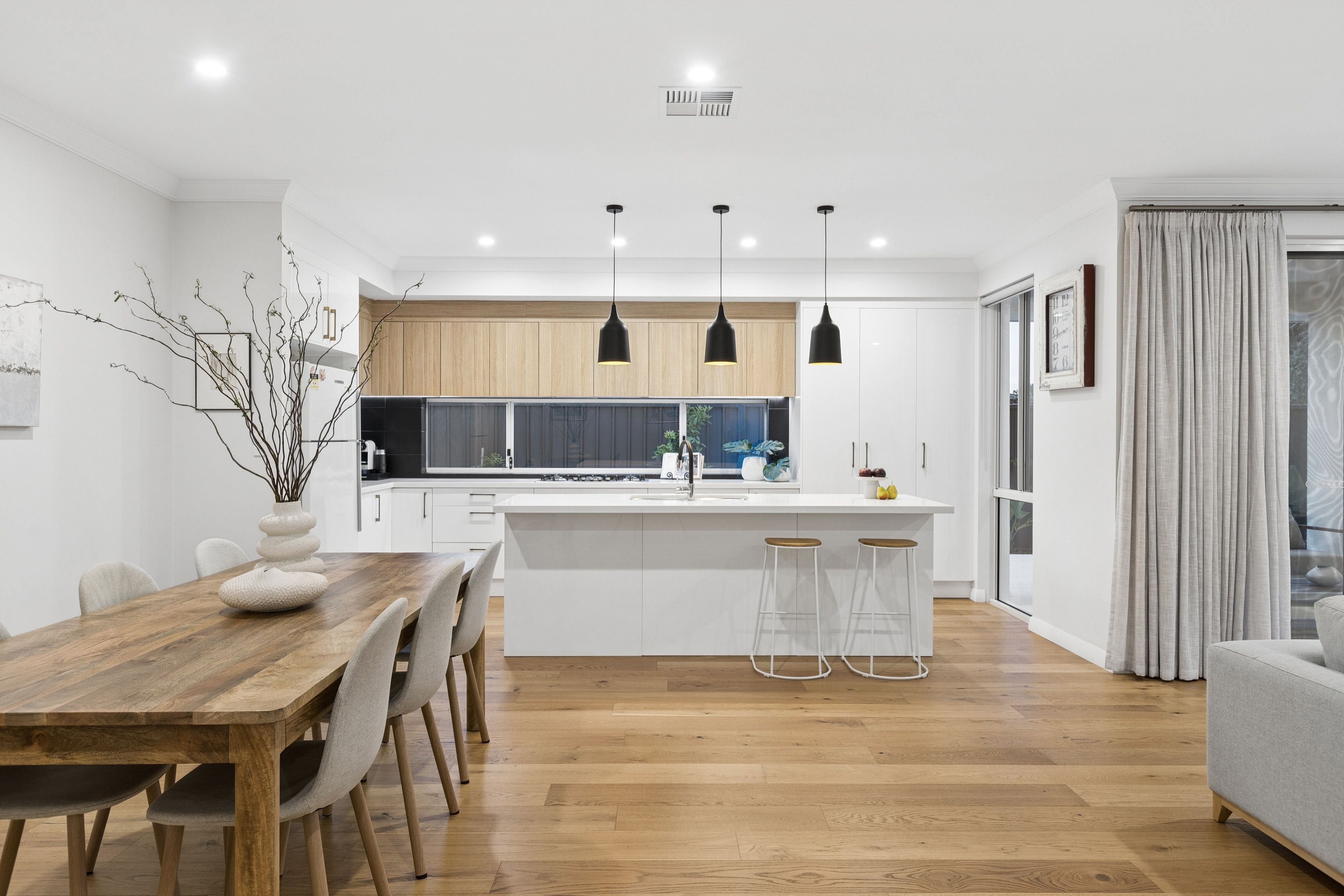 52 Kenny Drive — photo 9 of 30