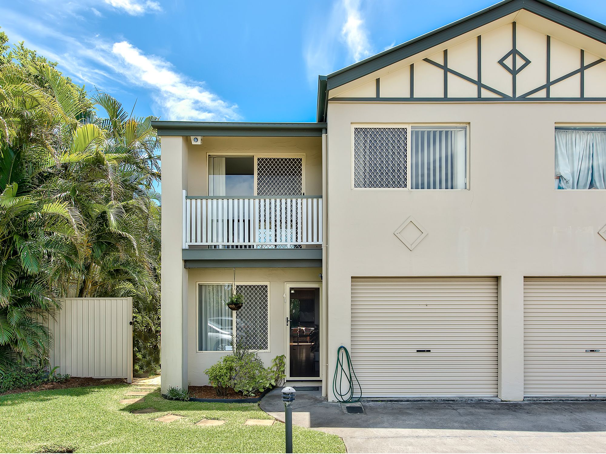 10 Crawford Avenue, Stafford QLD 4053