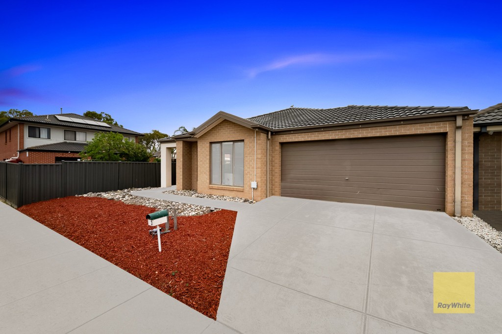 3 Toolibin Street, MANOR LAKES, VIC 3024