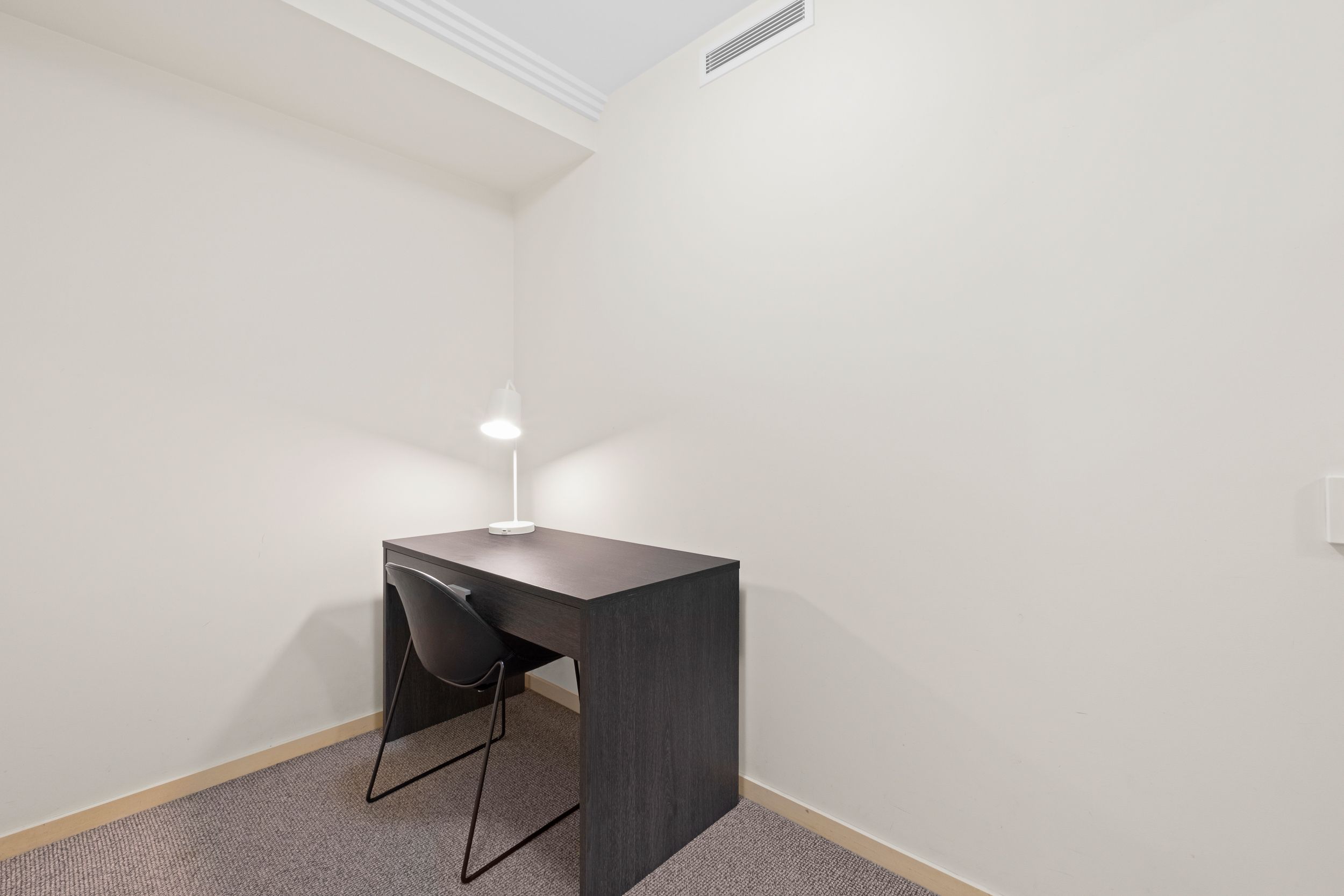 1002/70 Mary Street — photo 8 of 18