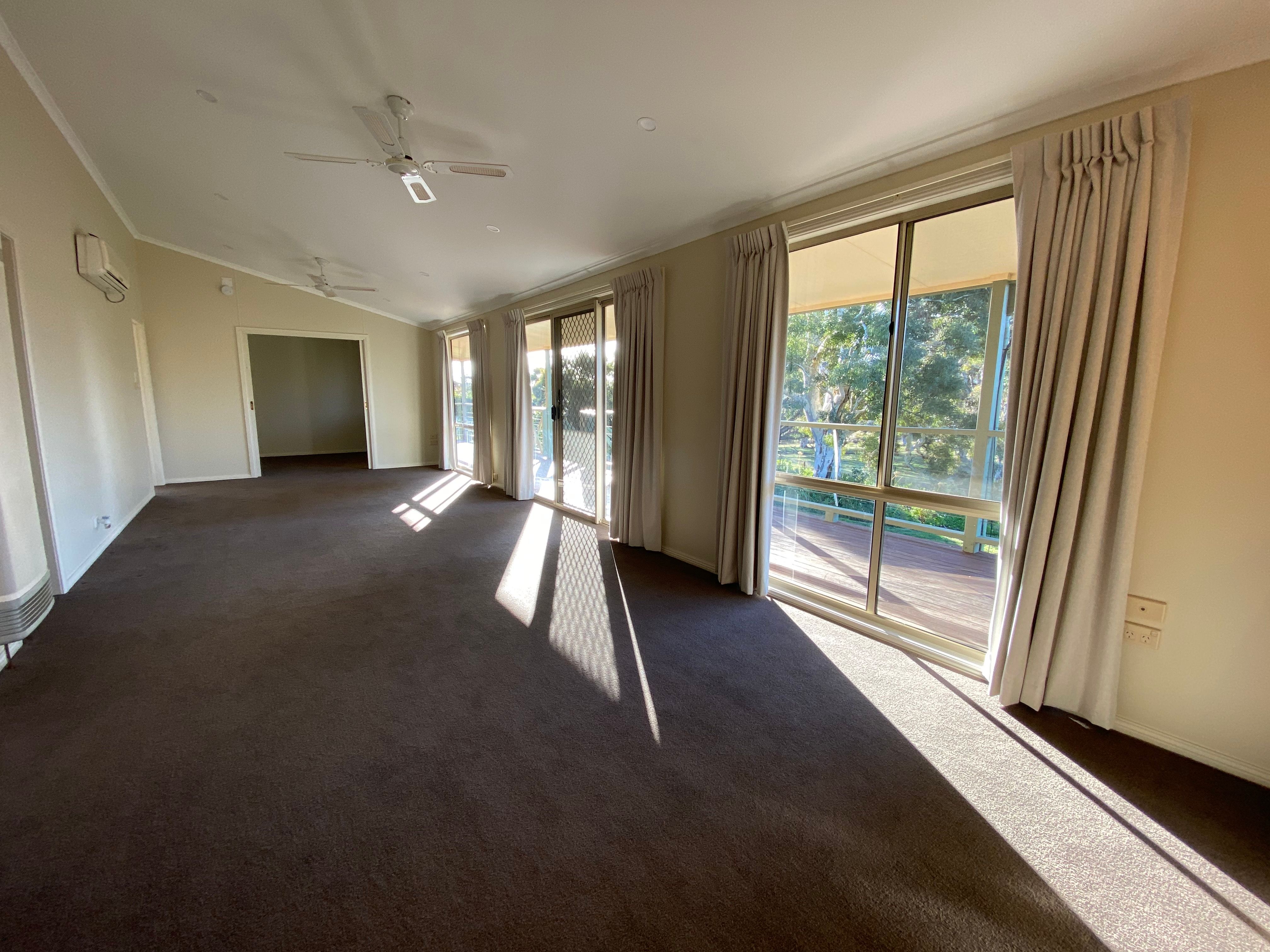 73a Clare Lane, Bungendore, NSW 2621