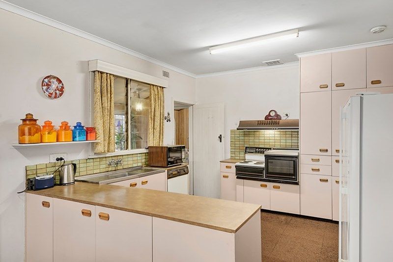 9 Jenner Street, Blackburn South, VIC 3130