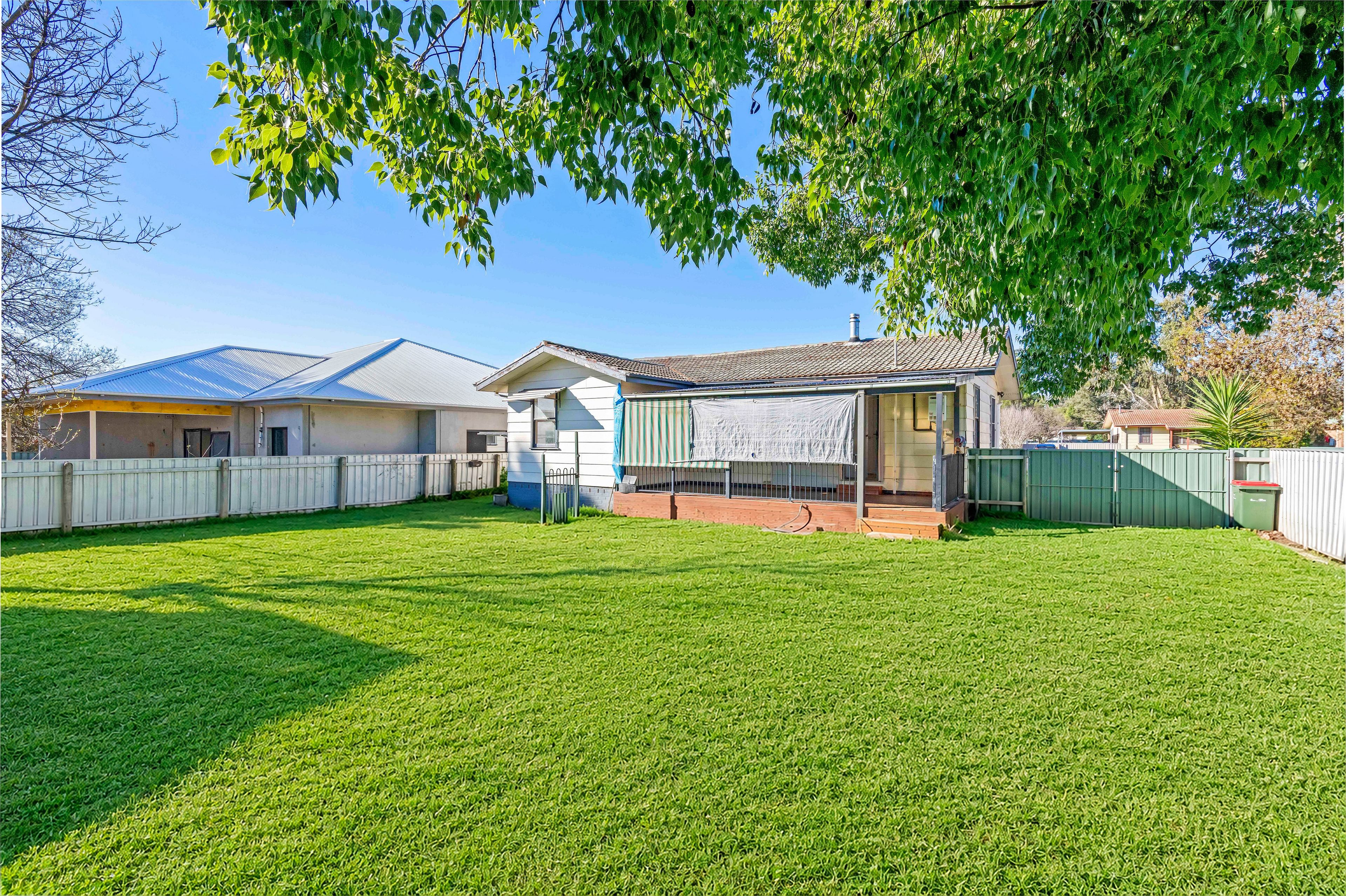 2 Meads Place — photo 10 of 10
