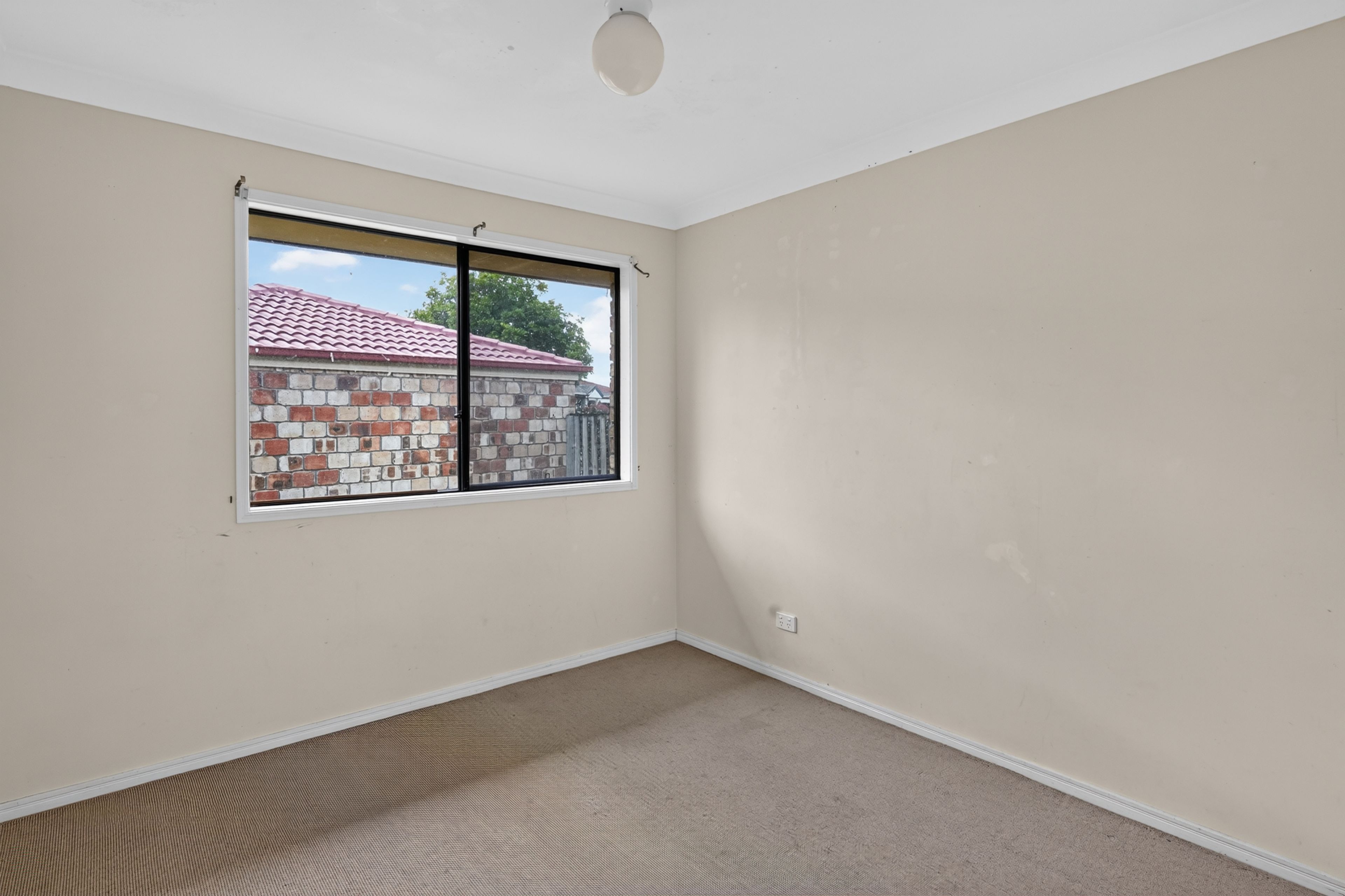 39 Merrilaine Crescent — photo 16 of 19
