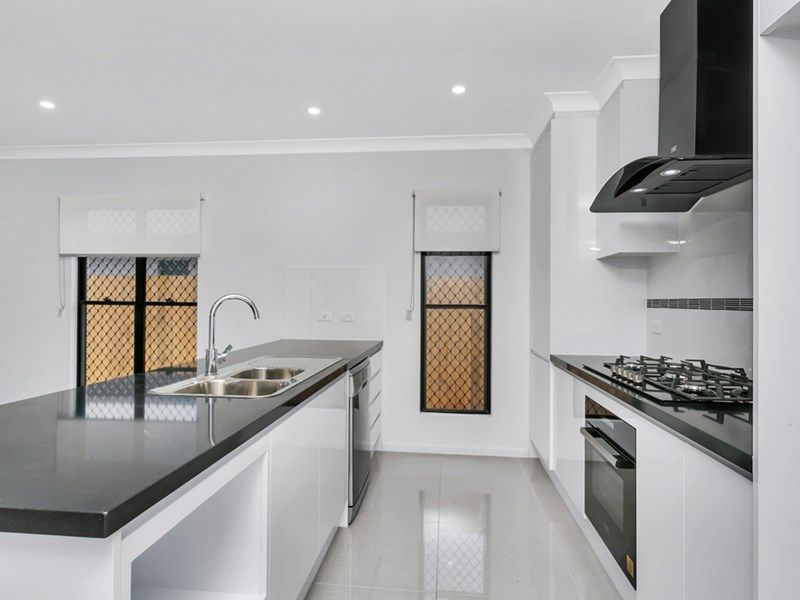35 Ainslie Place, Smithfield, QLD 4878