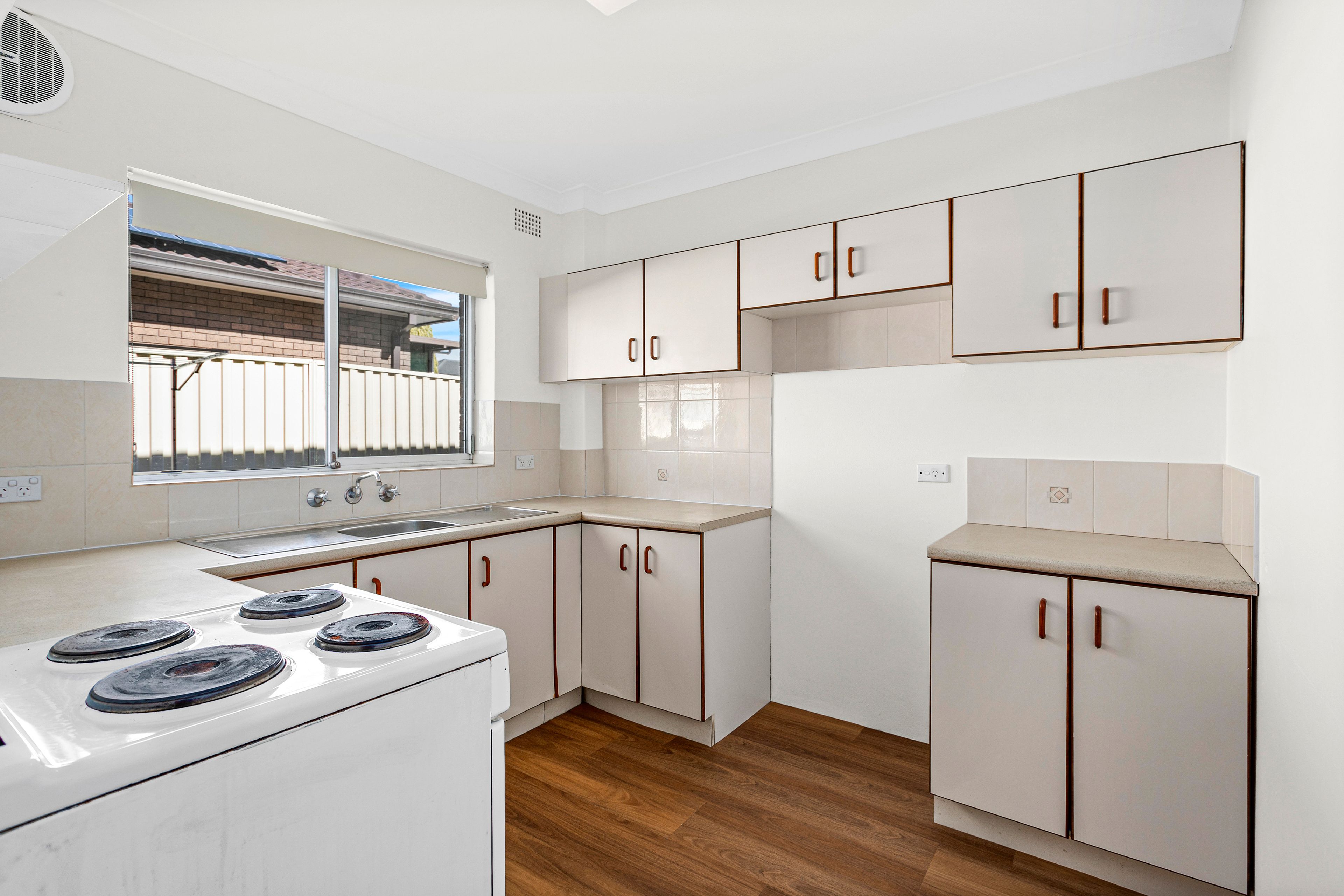1/2 Denison Avenue, Barrack Heights, NSW 2528