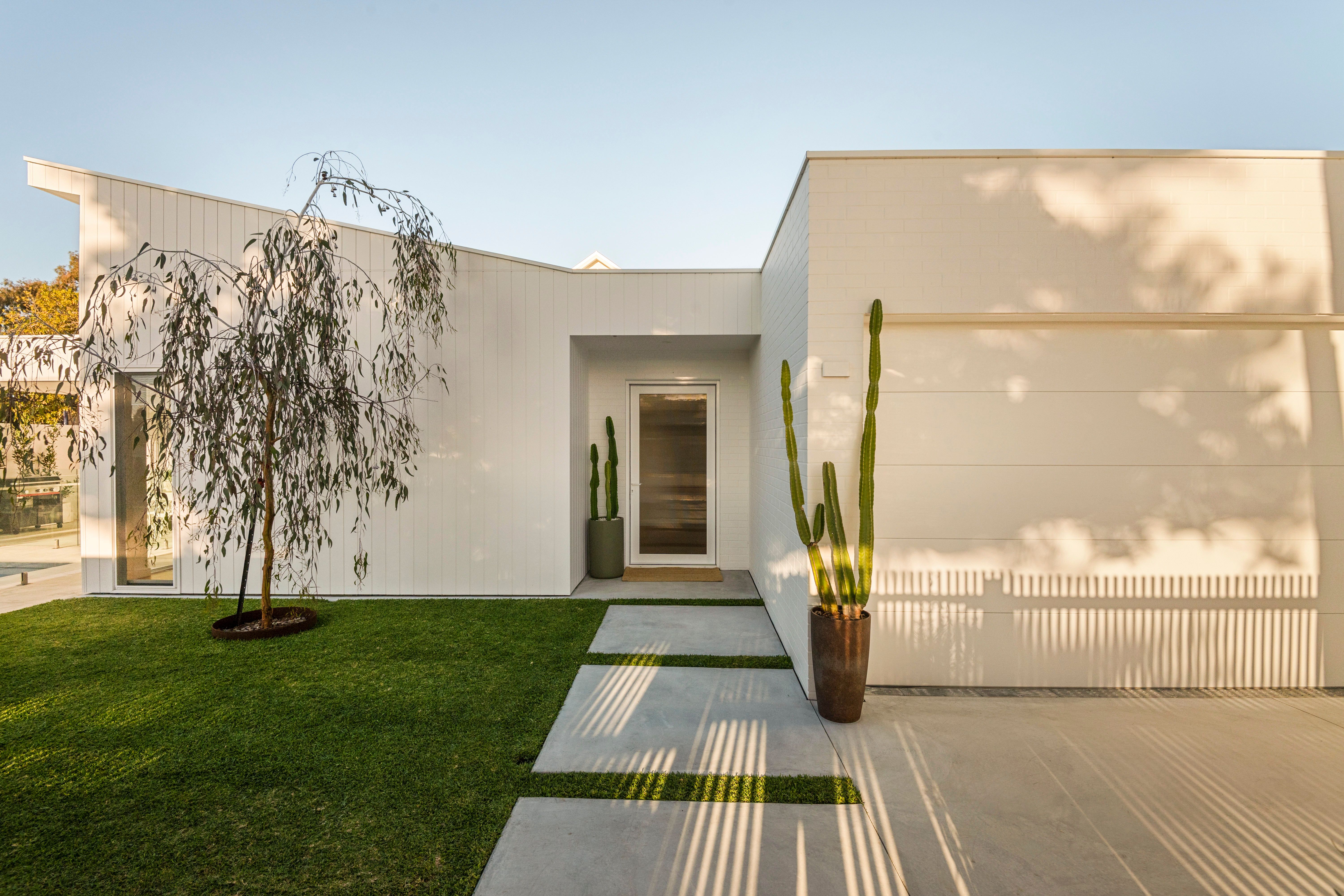 32 Smith Street — photo 3 of 30