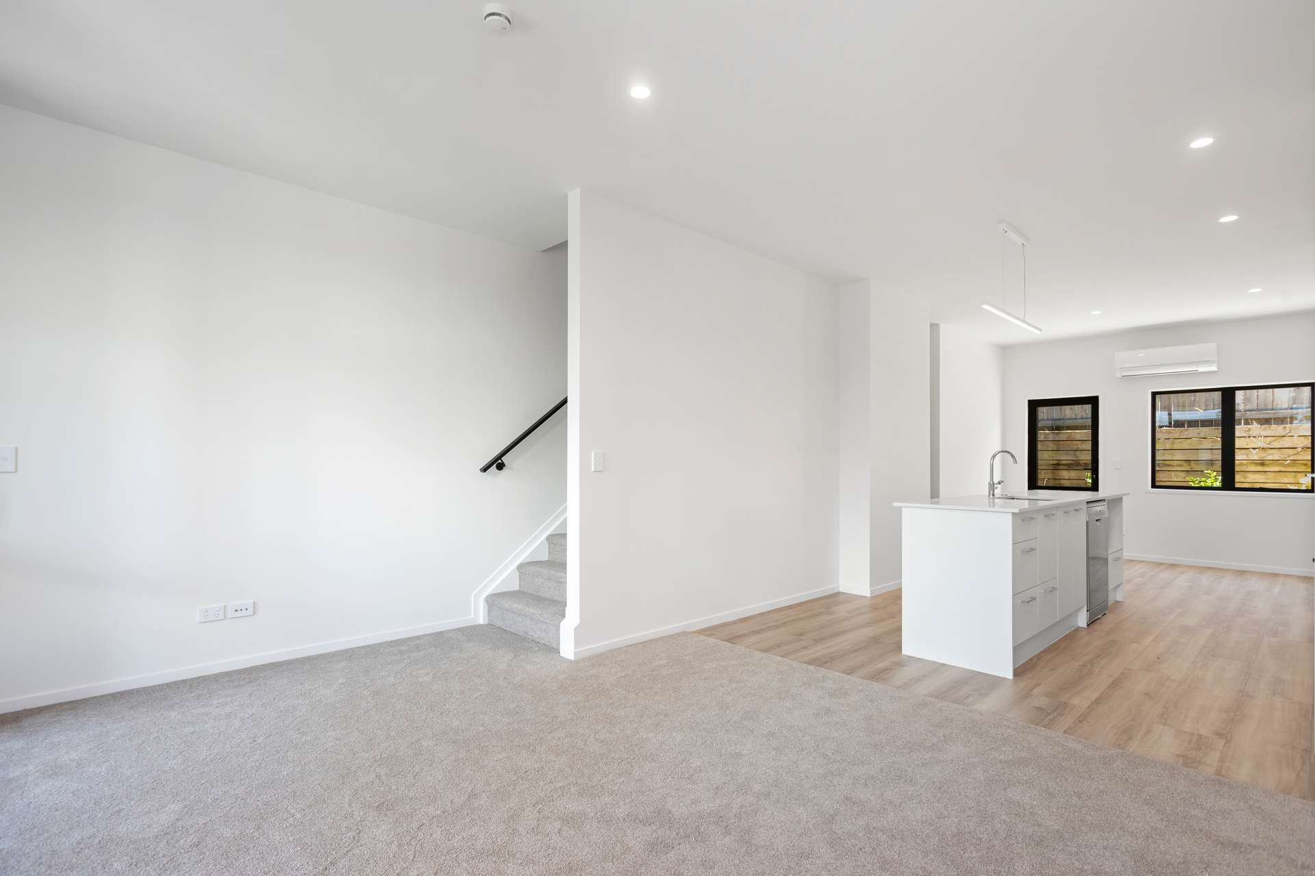 62 Tamora Lane photo 2