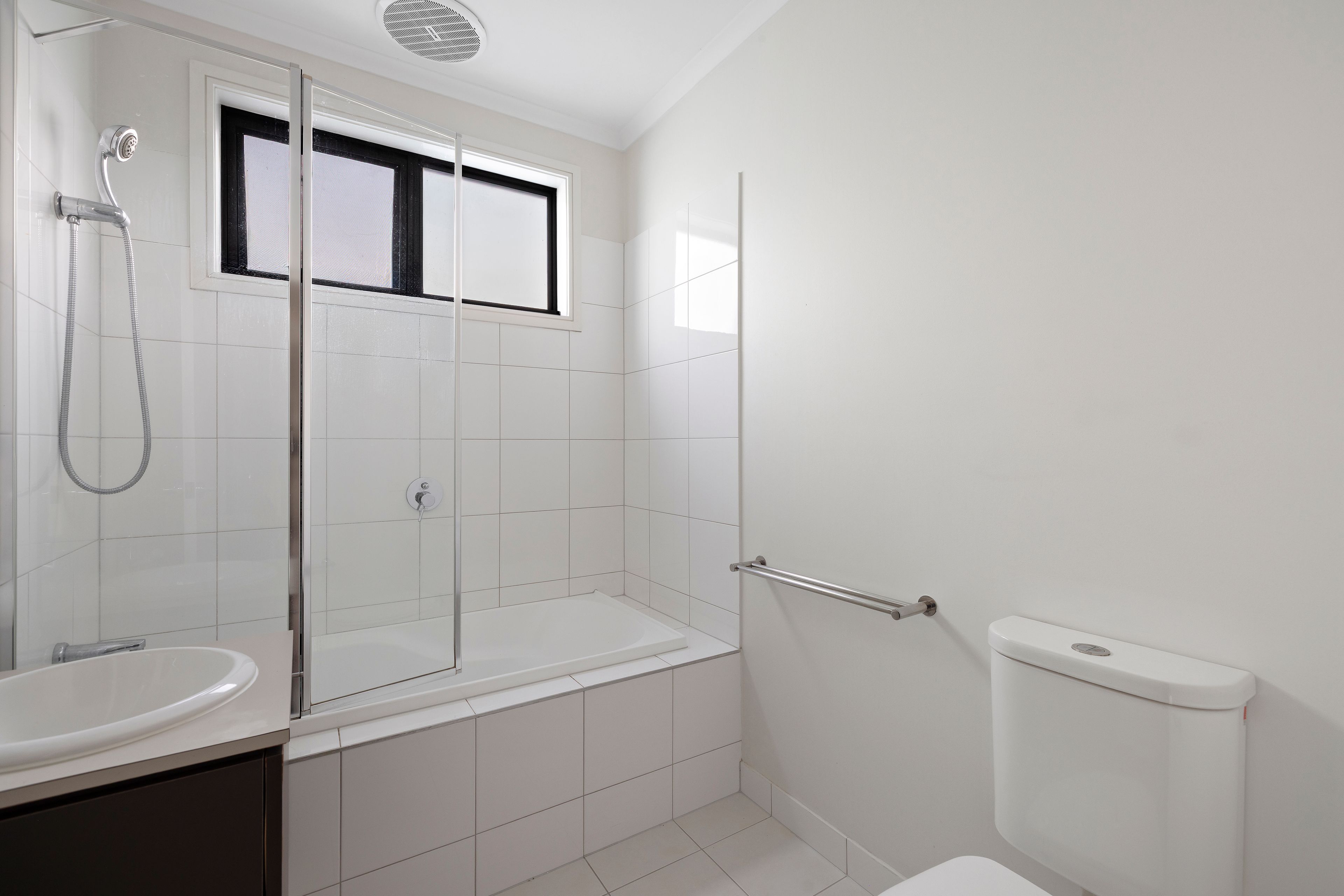 2 Kiora Court — photo 11 of 15
