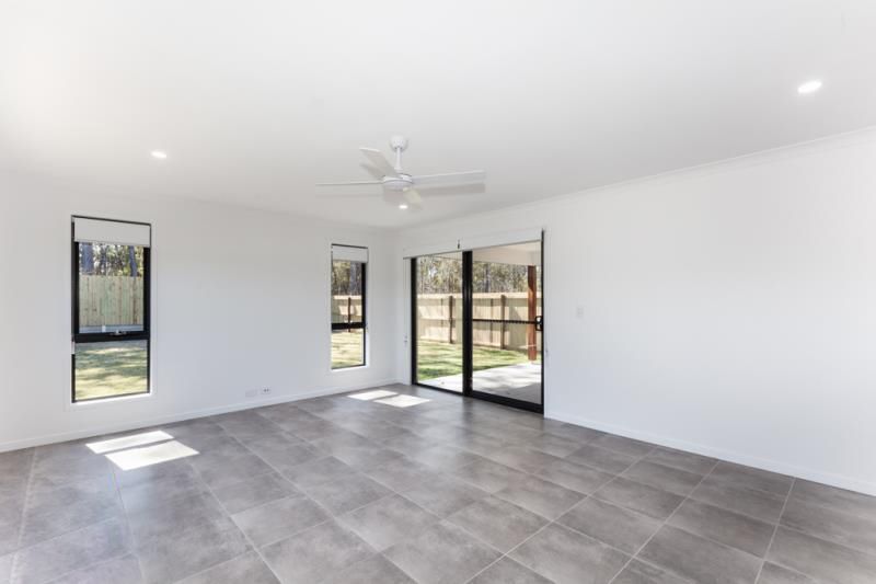 31 Booth Street, Redbank, QLD 4301