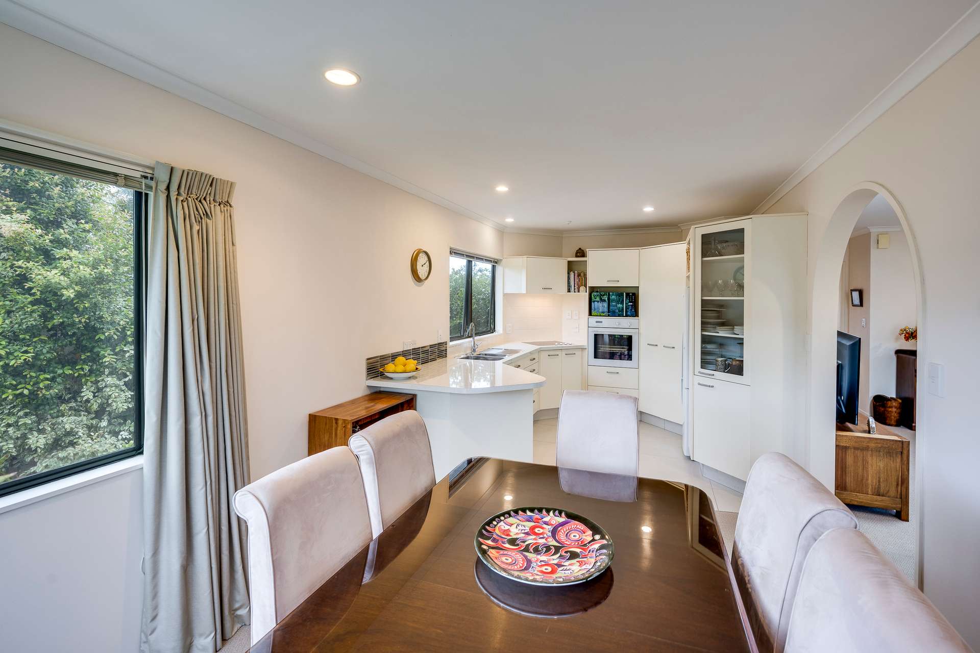 56 Kensington Drive photo 2