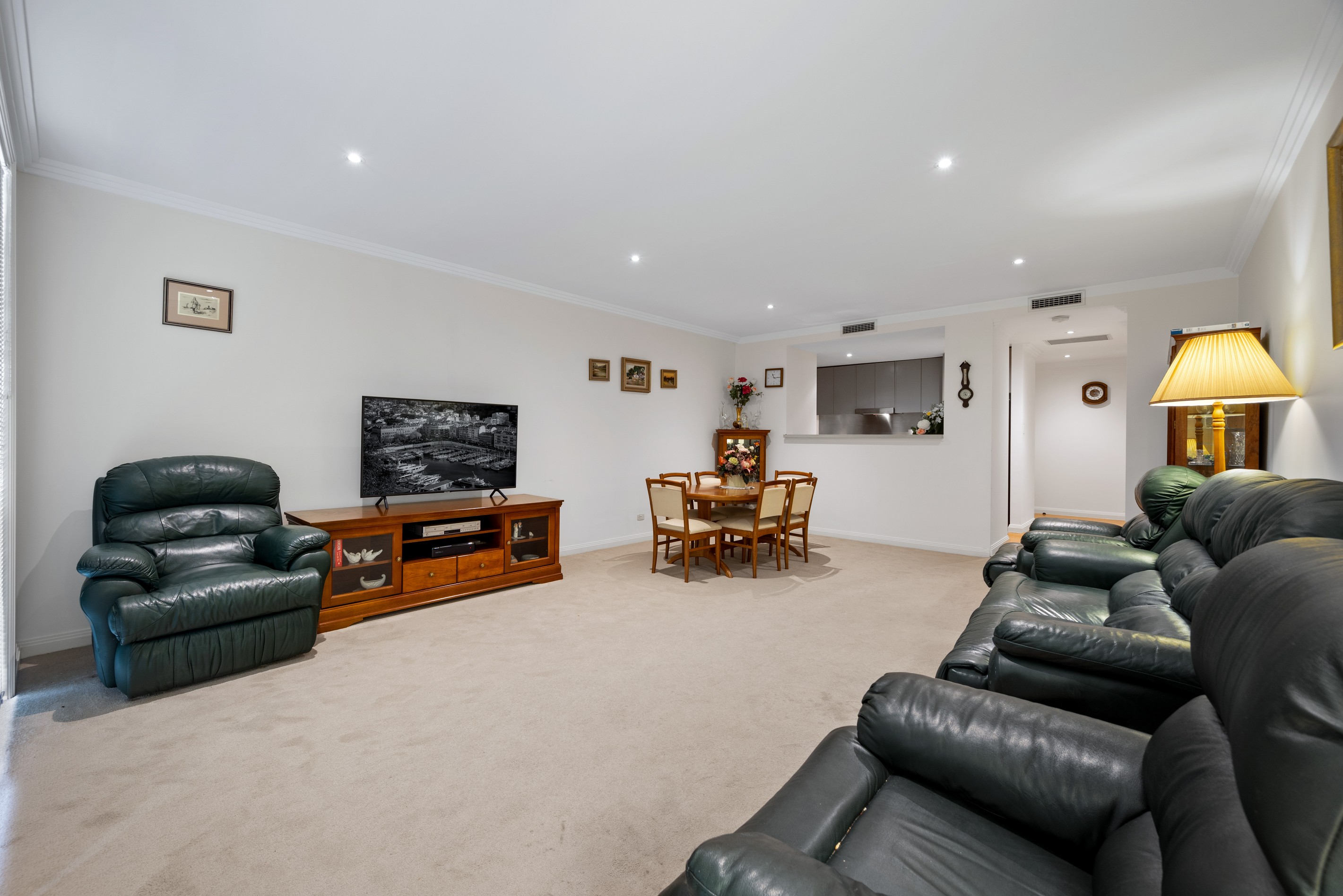 2/112 Governors Way, Macquarie Links, NSW 2565