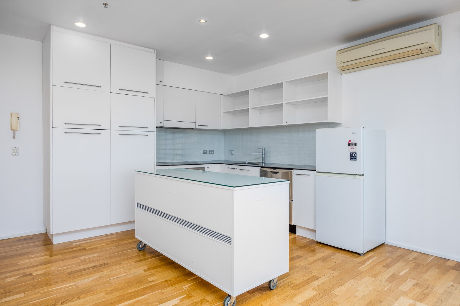1401/30 Beach Road, Auckland Central, Auckland City