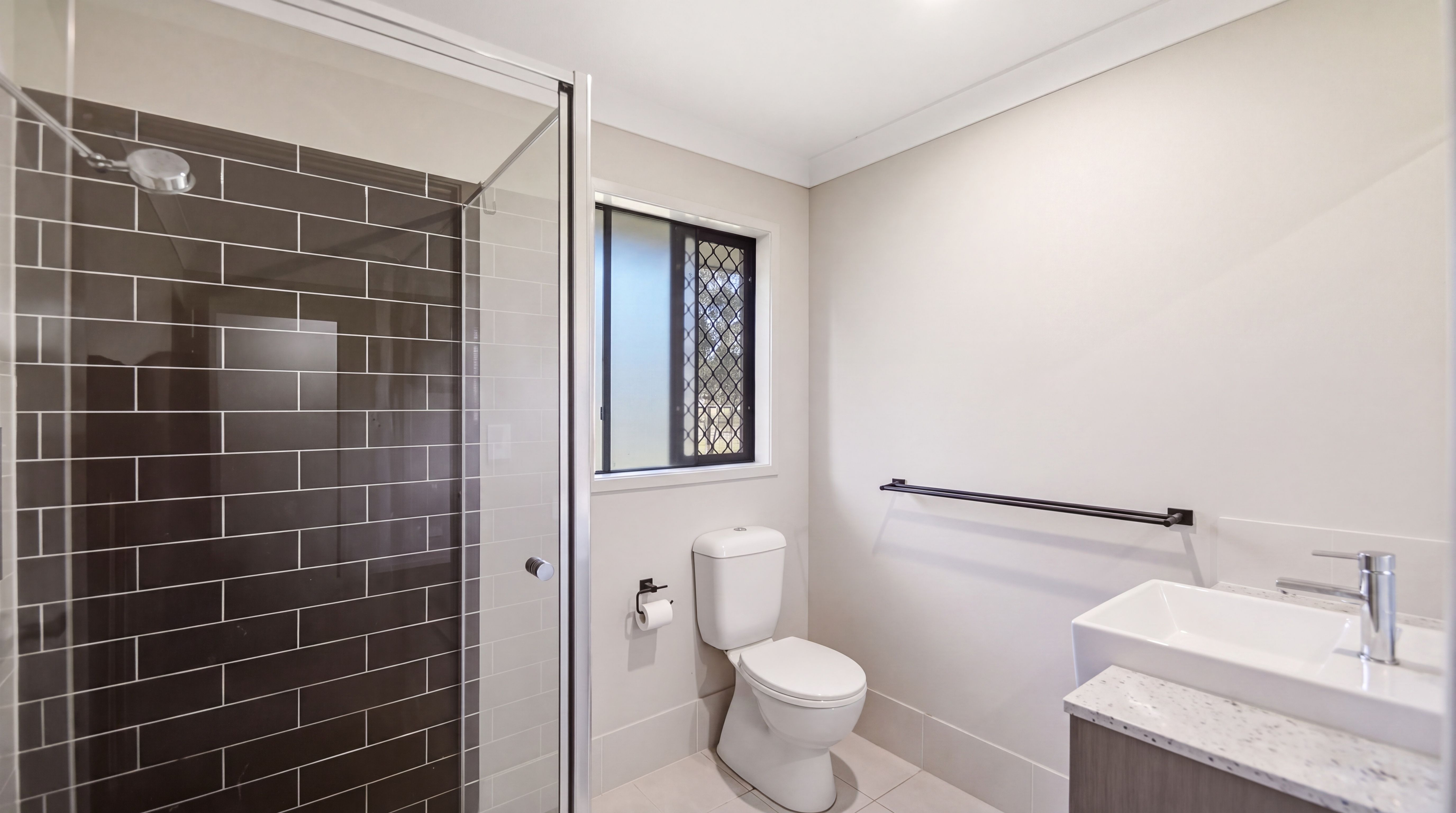 9 Rosewood Drive — photo 10 of 19