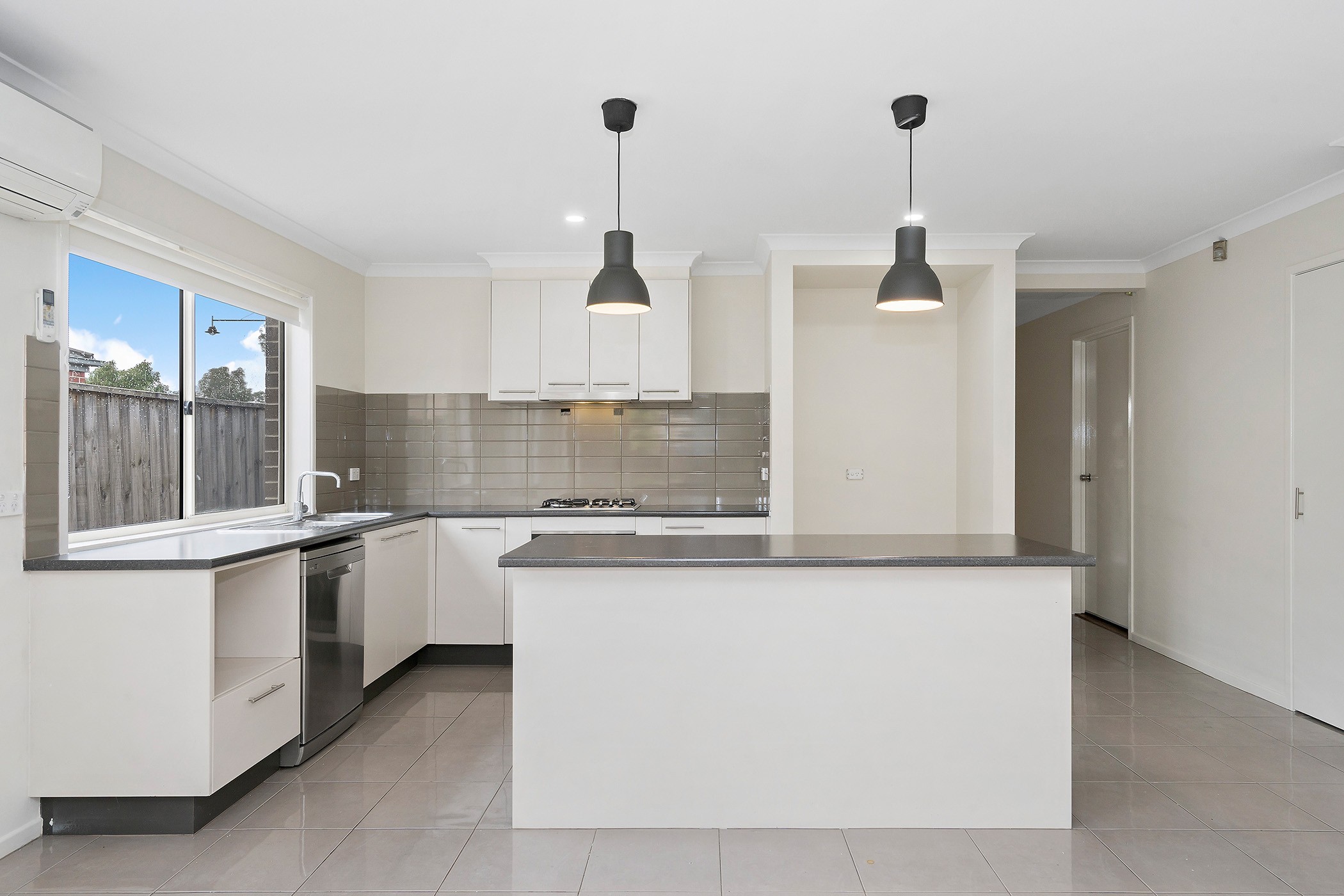 4 Wallaroo Way, Doreen, VIC 3754