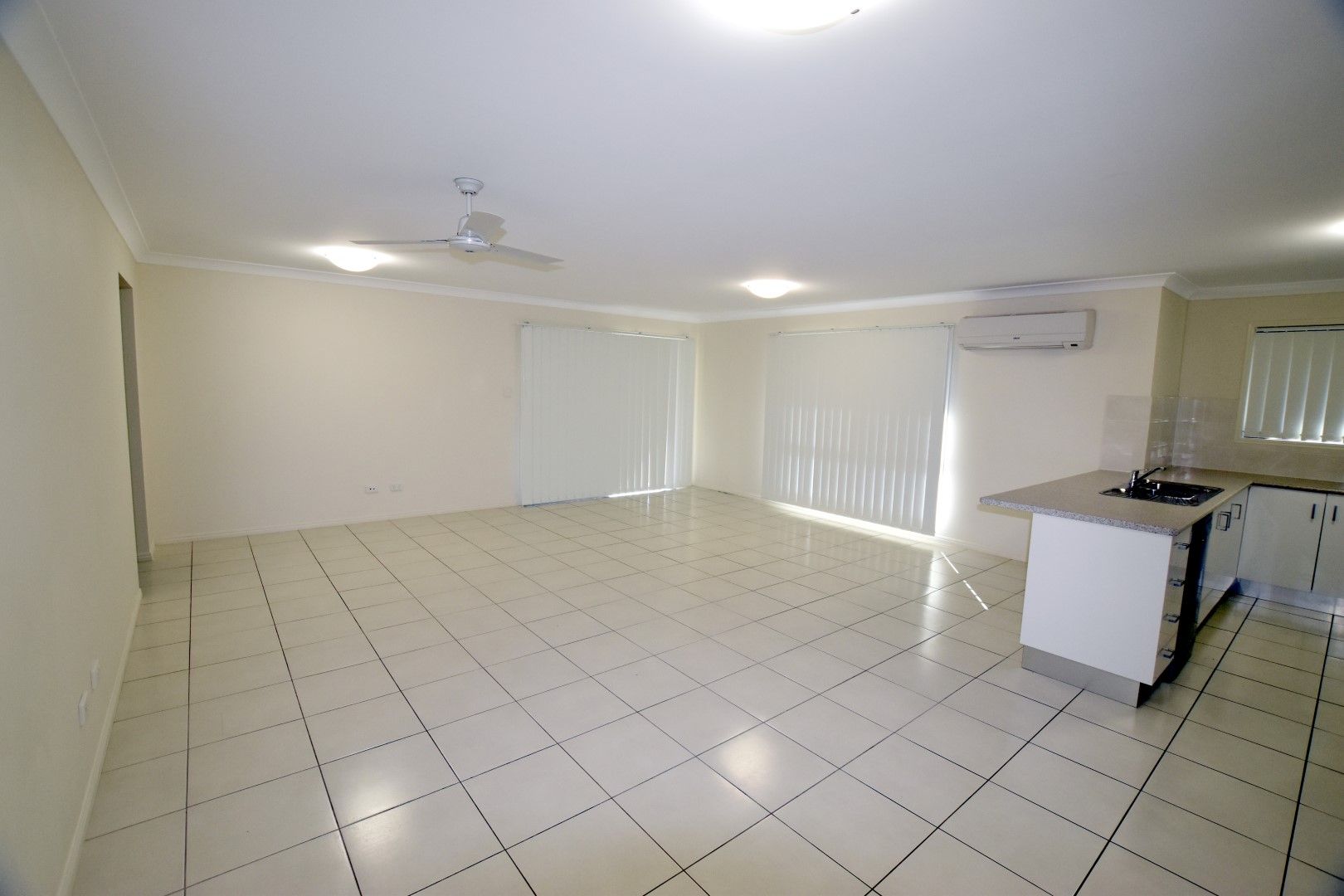 8 Peter Corones Drive, Kirkwood, QLD 4680