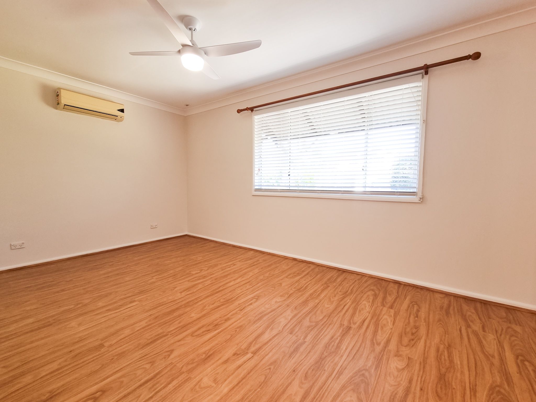 34 Lilian Street — photo 13 of 13