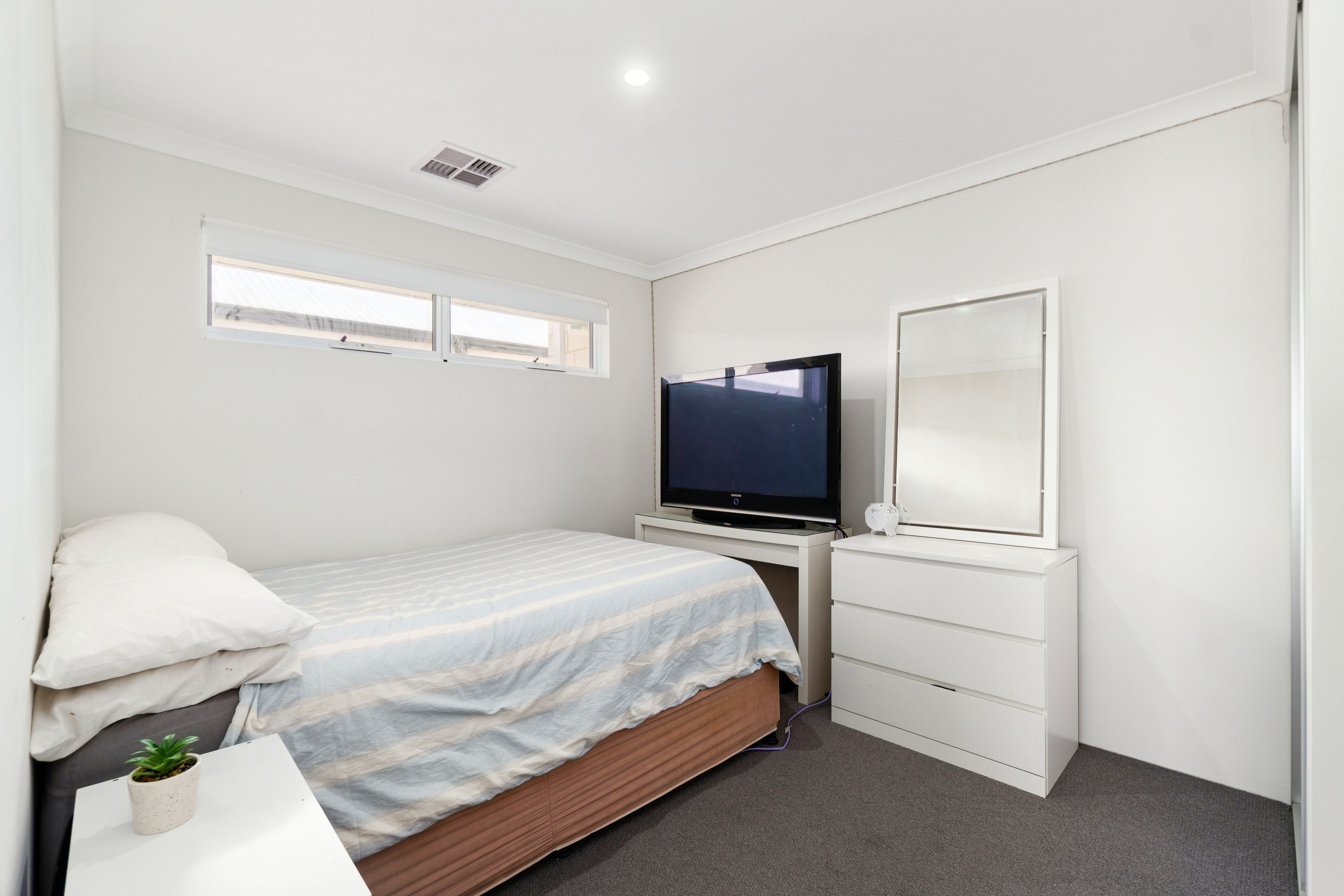 38 Jurien Avenue — photo 16 of 30