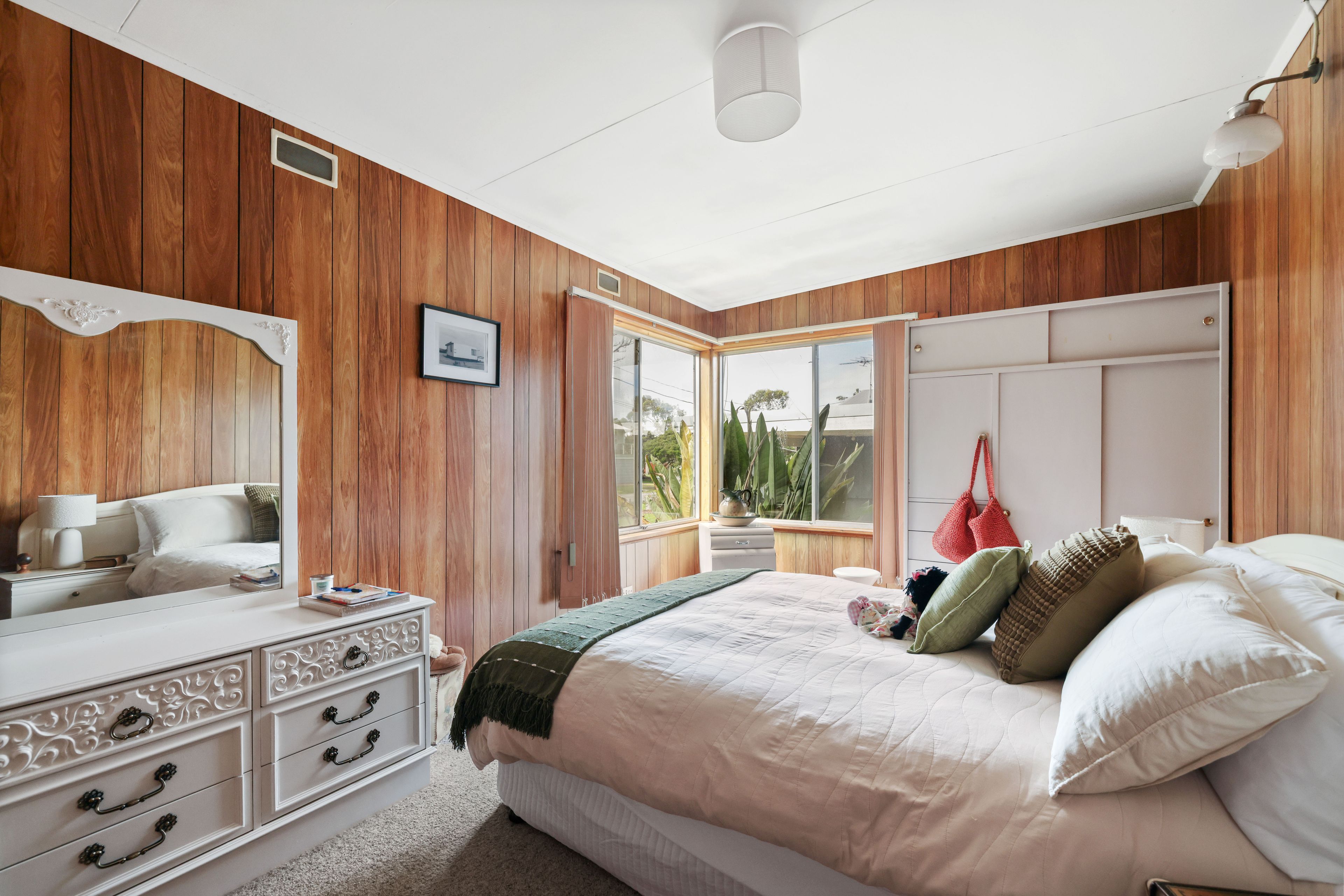 3 Evenglow Court — photo 9 of 11