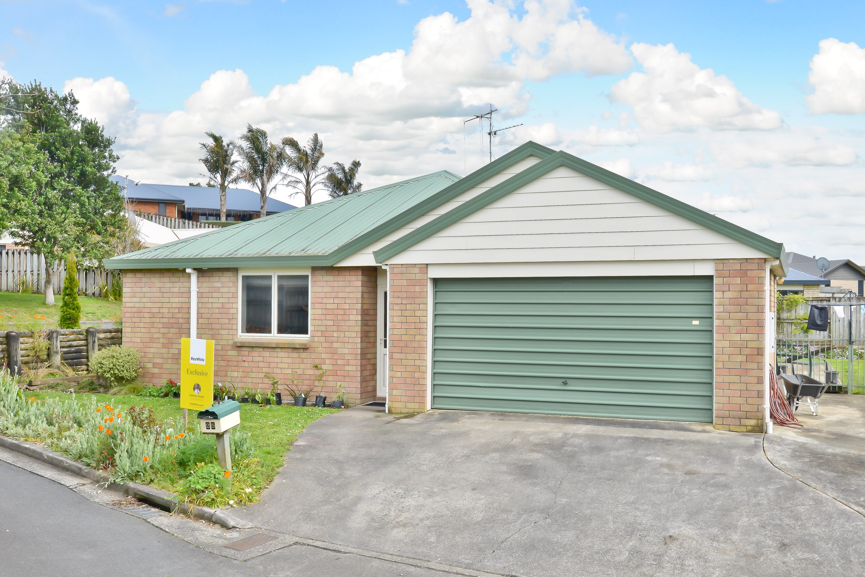 25 Pointon Glade, Grandview Heights, Hamilton City