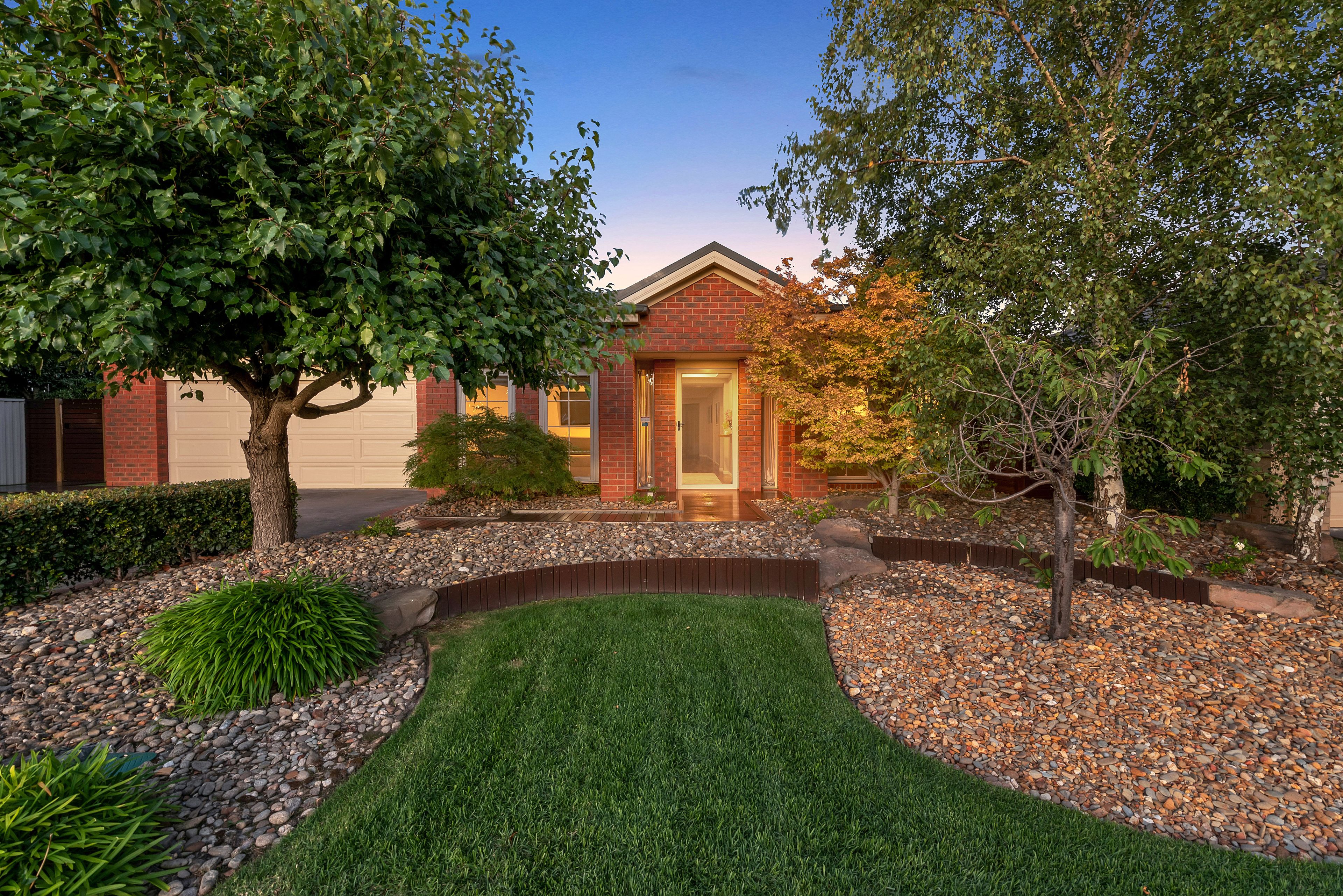 5 Buchan Green, Pakenham VIC 3810