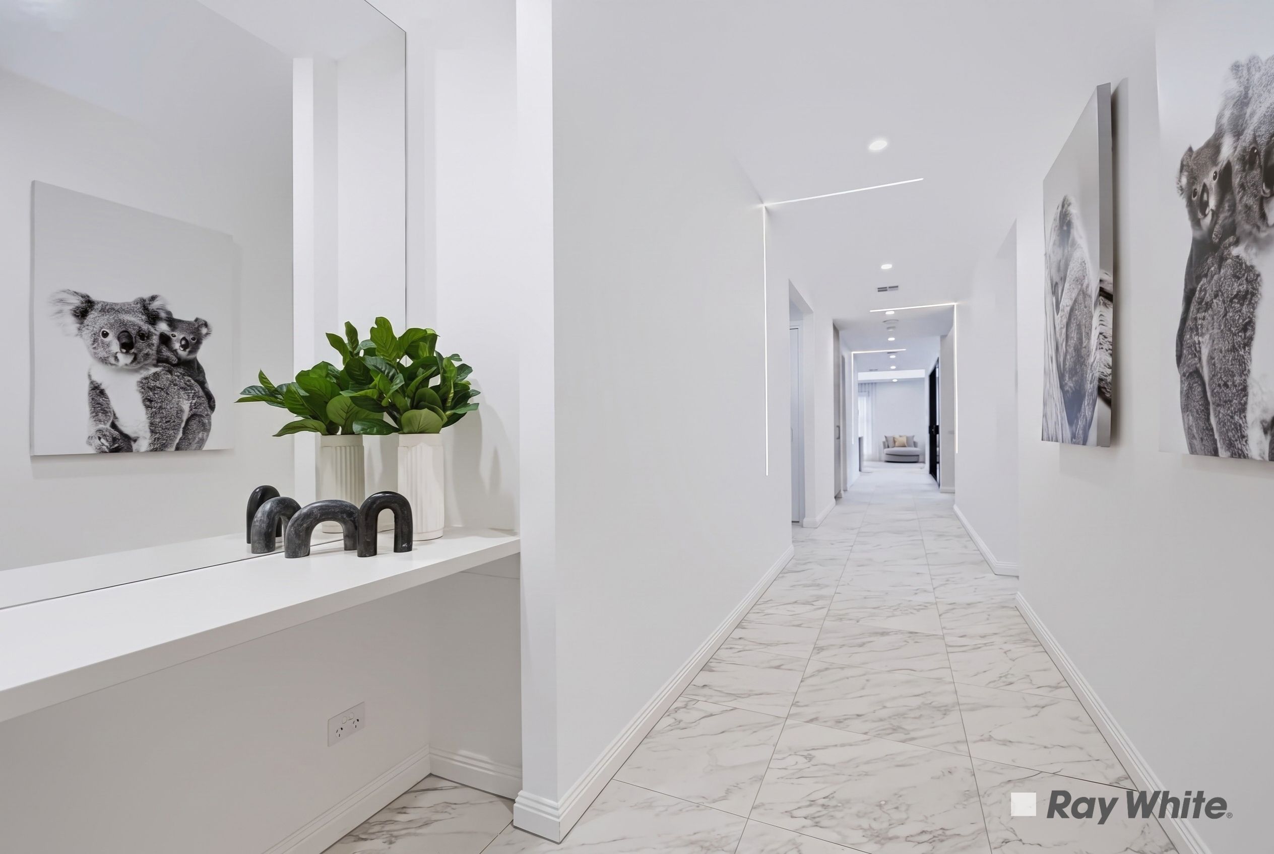 8 Mclean Crescent — photo 12 of 30