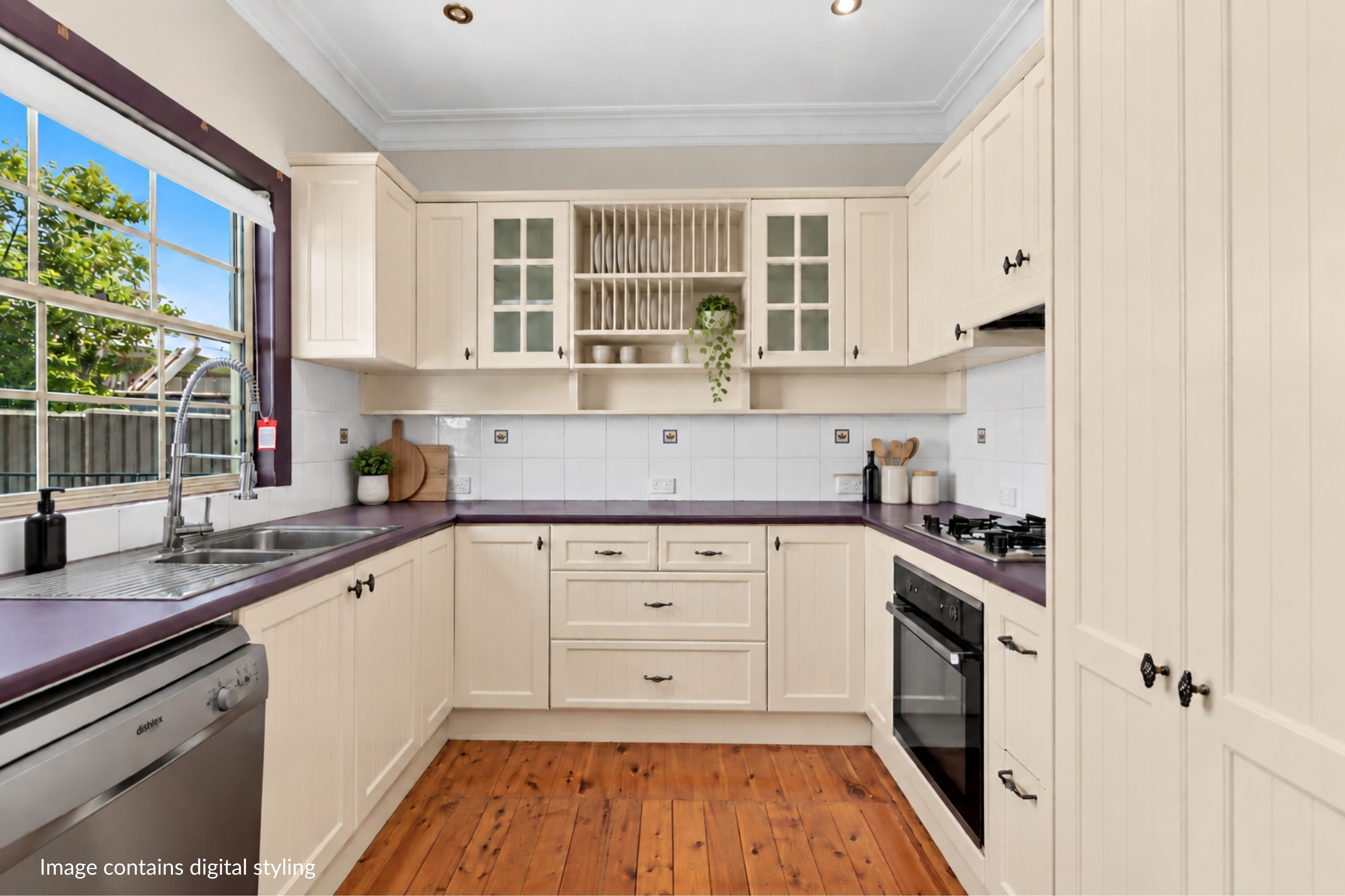 28 Owen Park Road — photo 4 of 11