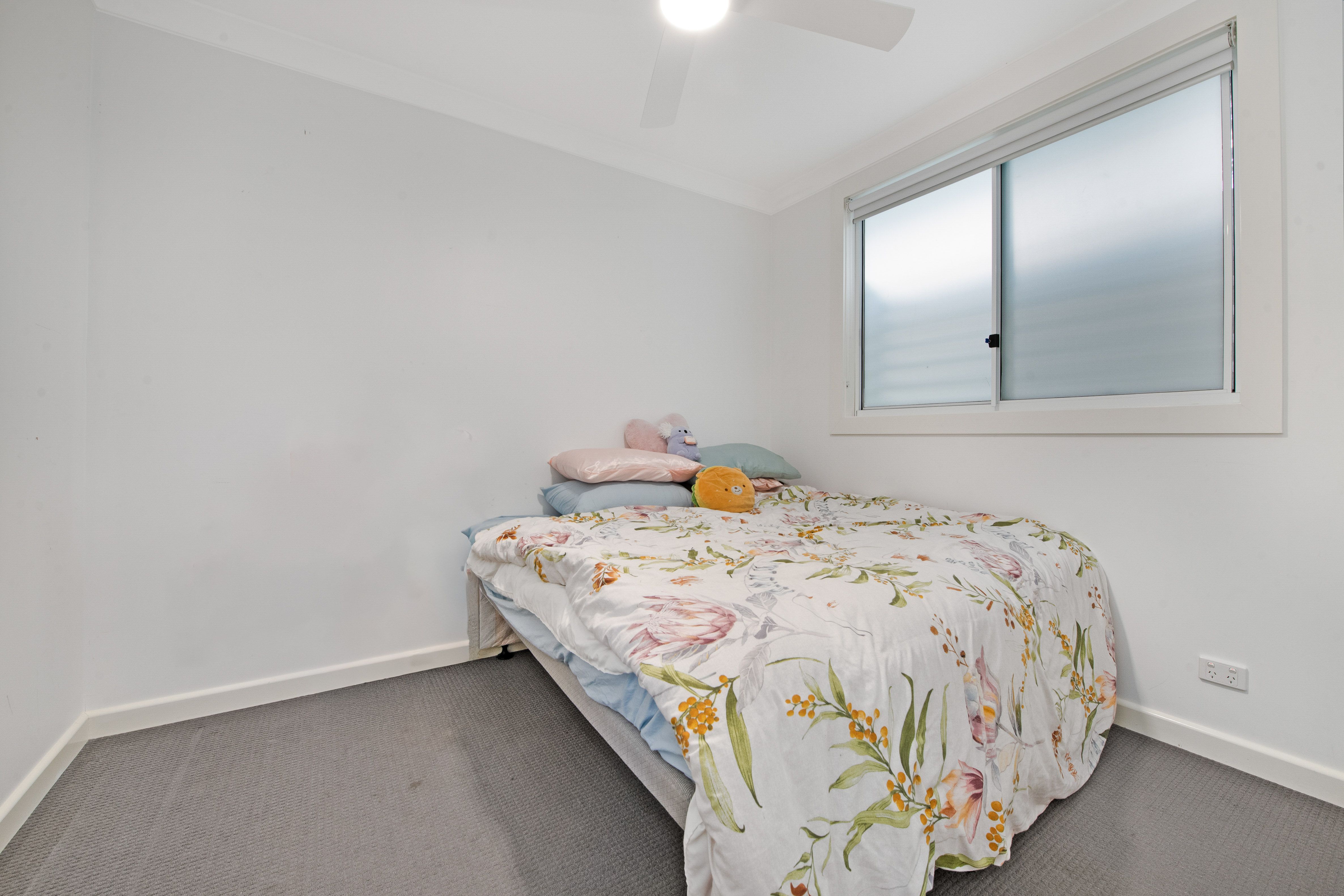 35 & 35A Lawson Street — photo 12 of 15