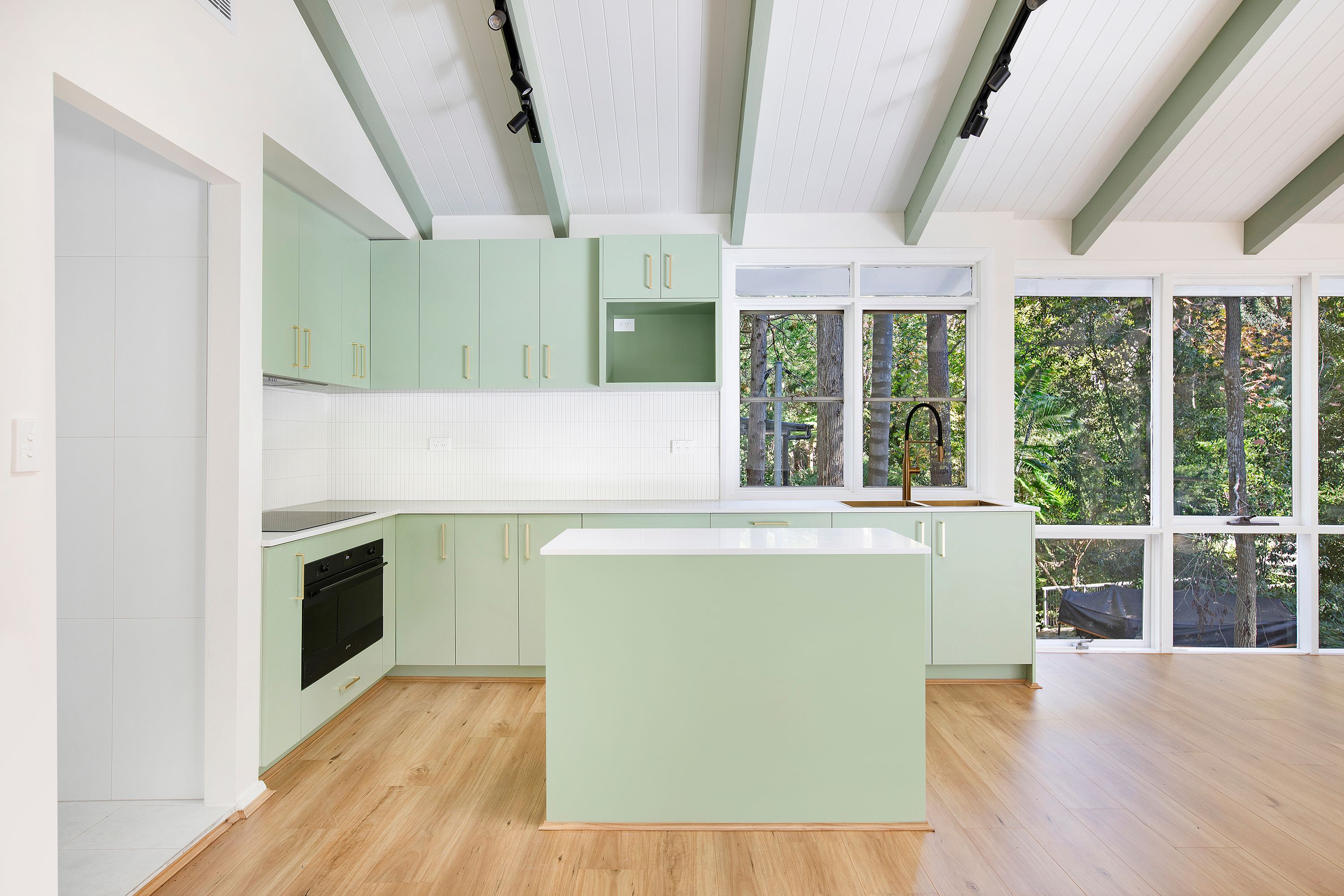 4 Minnamurra Avenue — photo 3 of 10