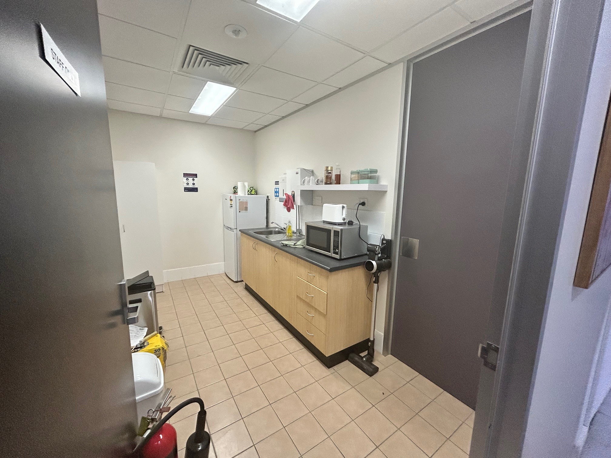 1/80-82 Kembla Street, Fyshwick, ACT 2609