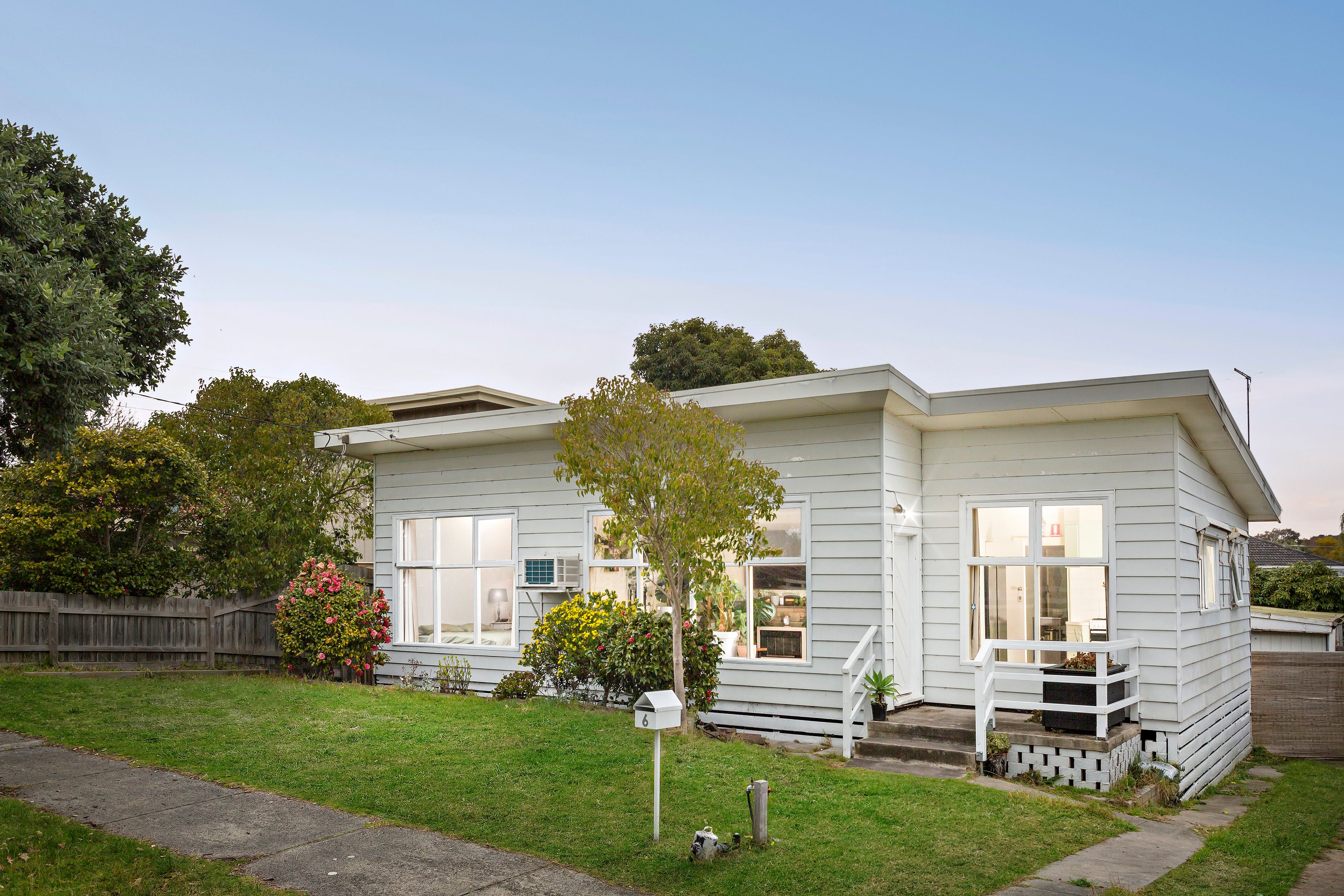 6 Omaroo Road, Frankston VIC 3199