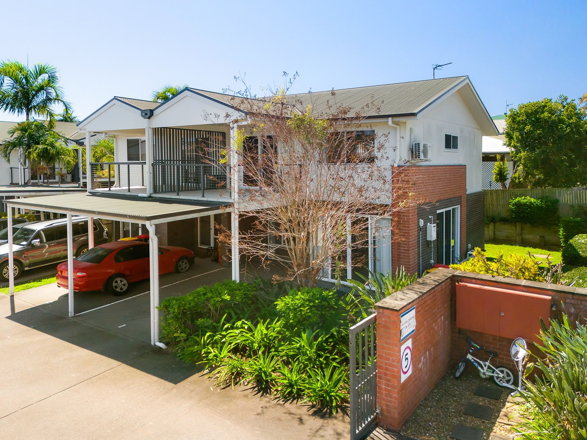 14 Fowler Street, West Gladstone QLD 4680