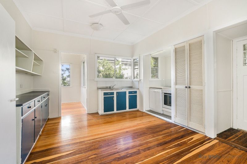 1 Collins Street, Corinda, QLD 4075