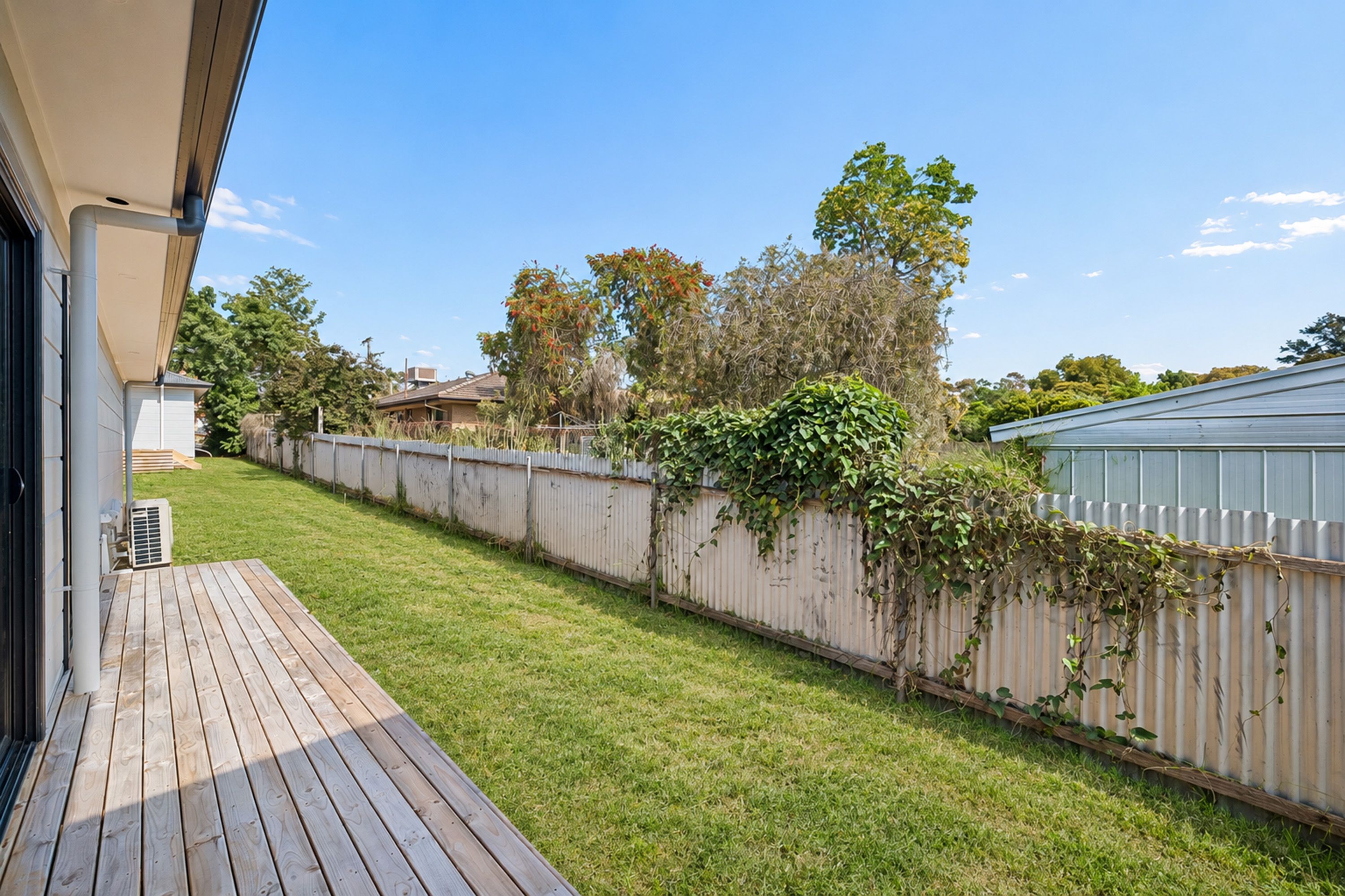 2/10 Phillips Street — photo 9 of 11