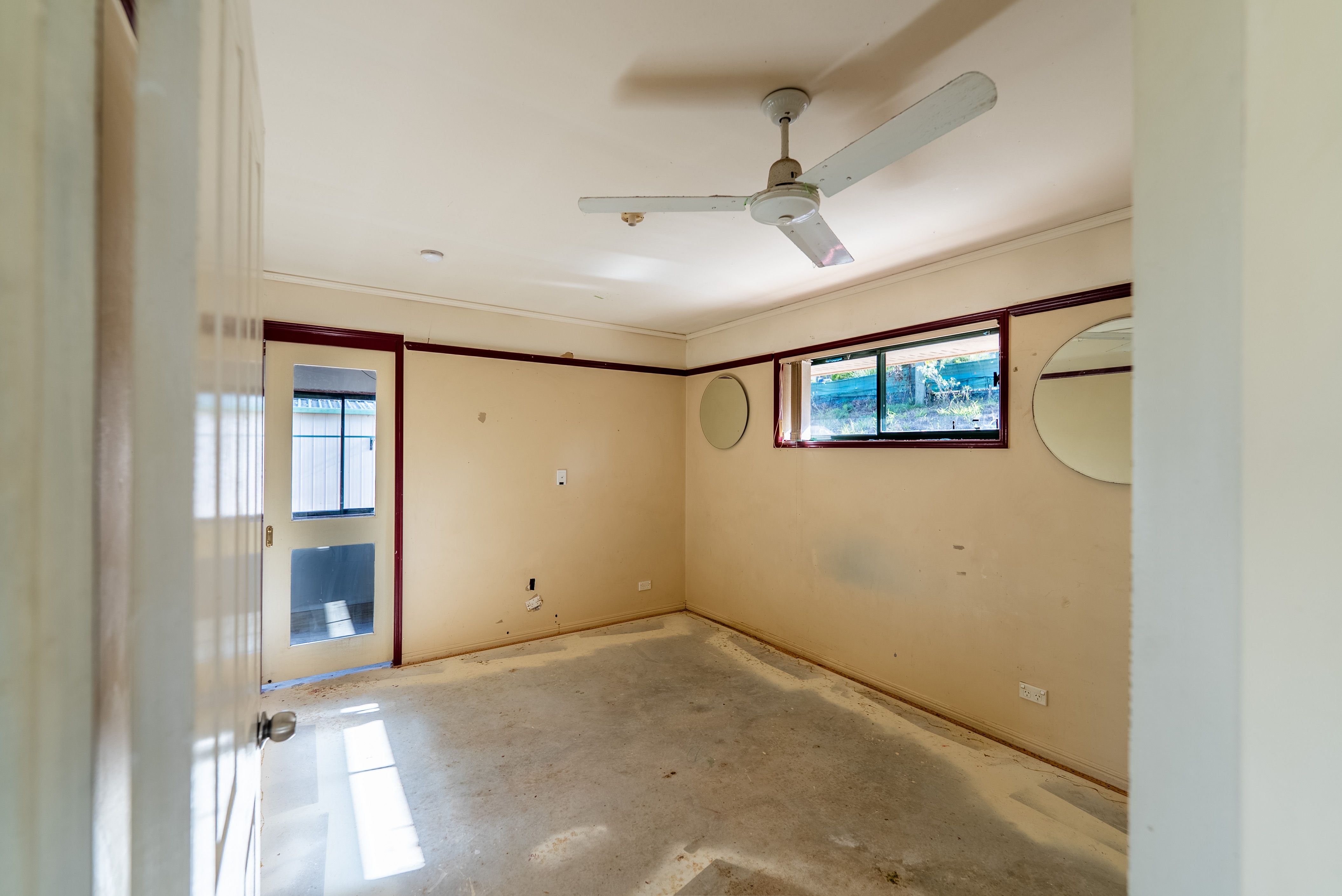 75 Holmview Road — photo 10 of 20