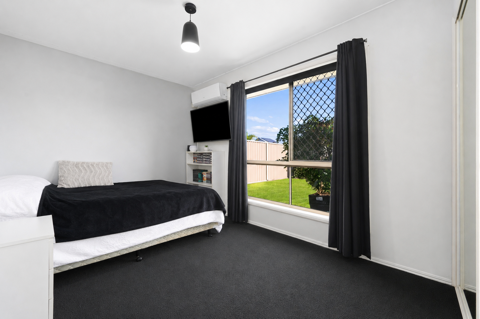 41 Seaspray Street — photo 18 of 30