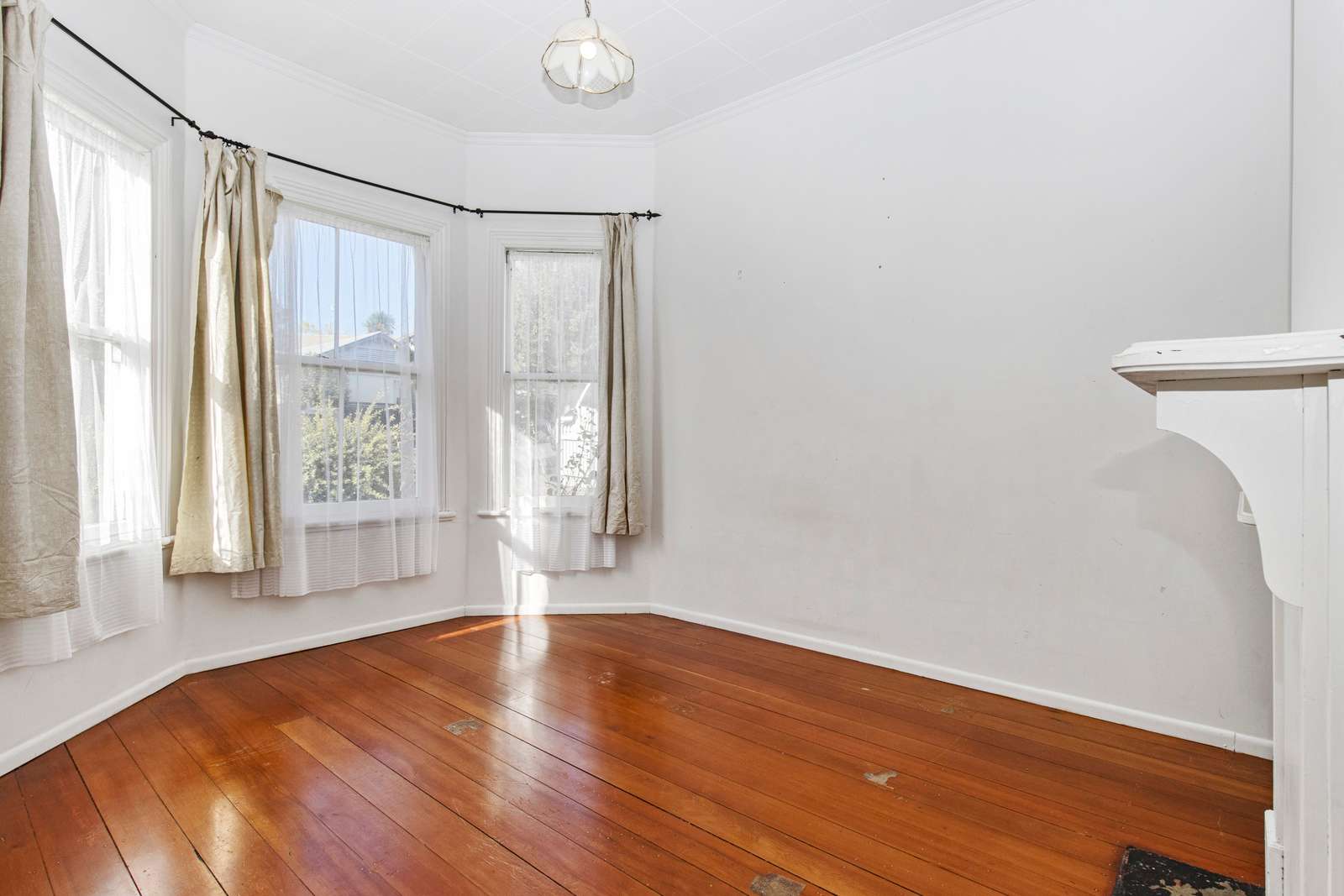 16 Marama Street photo 8