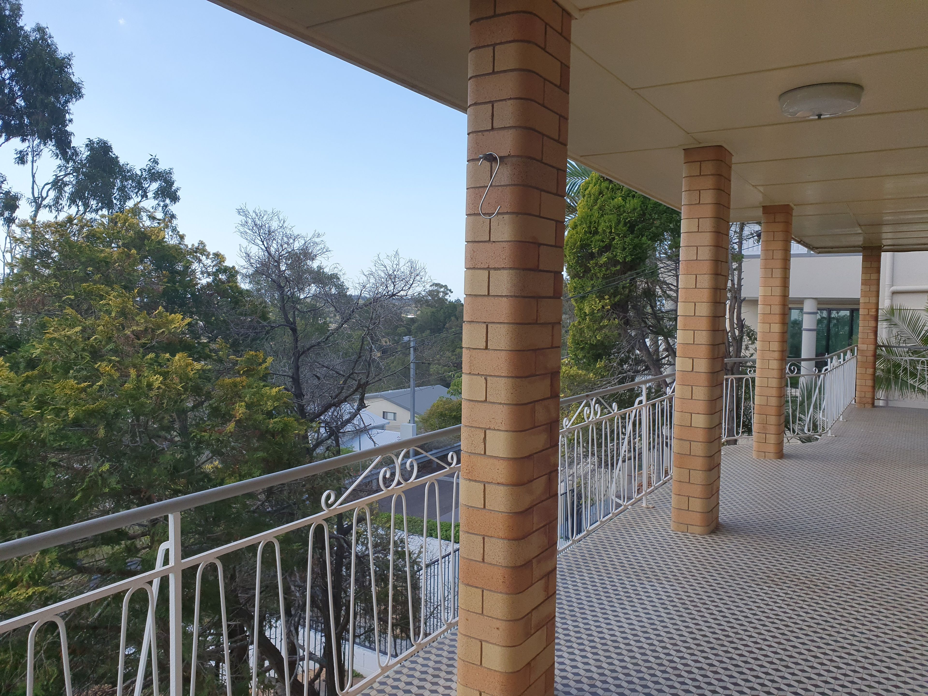 65 Kneale Street, Holland Park West, QLD 4121