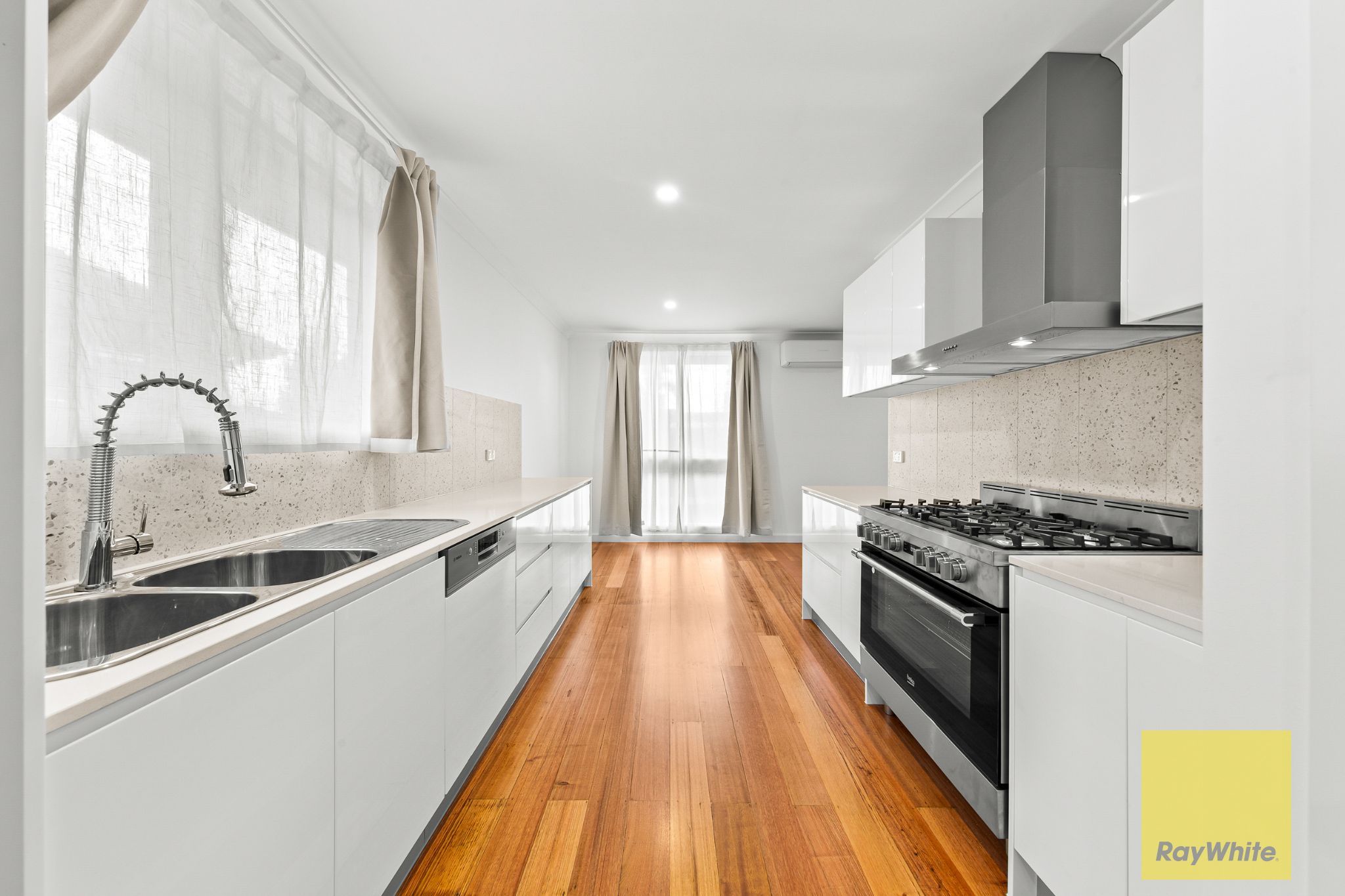 10 Byrne Street, Deer Park, VIC 3023