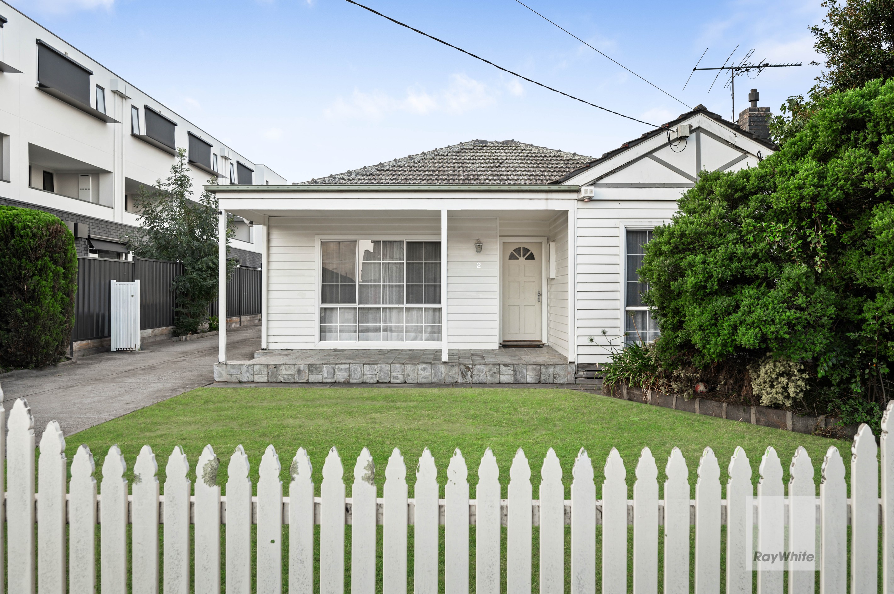 2 Eileen Street, Hadfield, VIC 3046