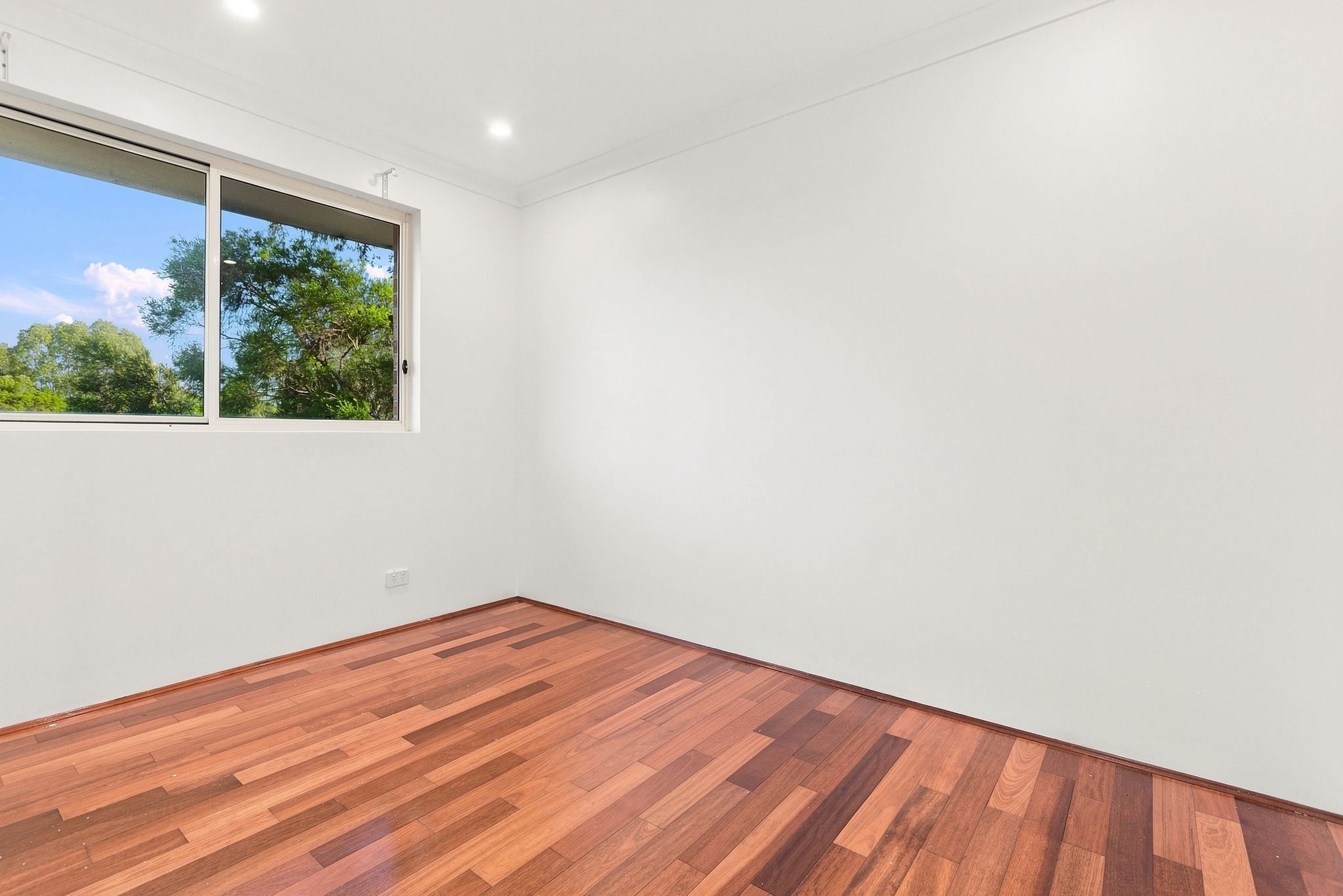 8/67 Graham Road — photo 8 of 15