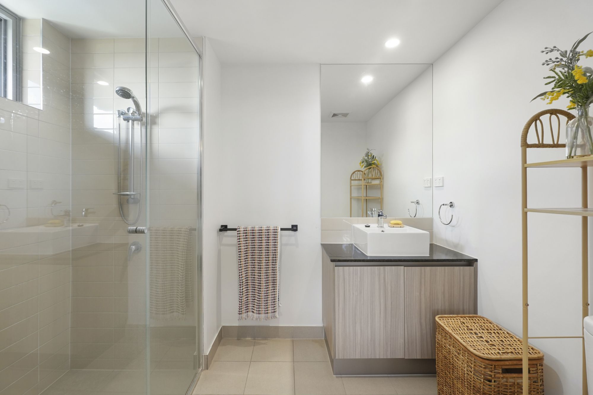 1606/42 Laver Drive — photo 10 of 22