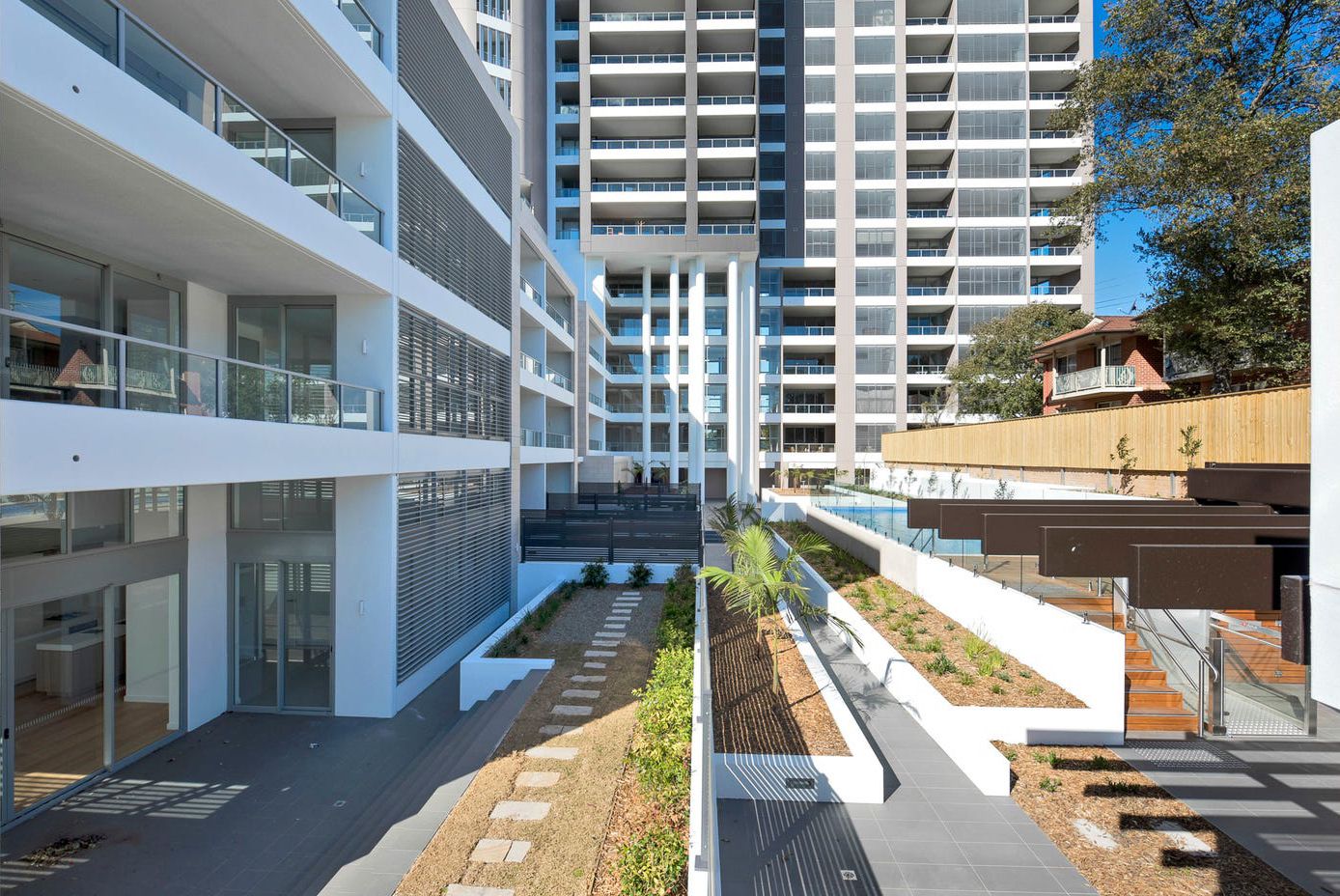 66/2-8 James Street — photo 8 of 11