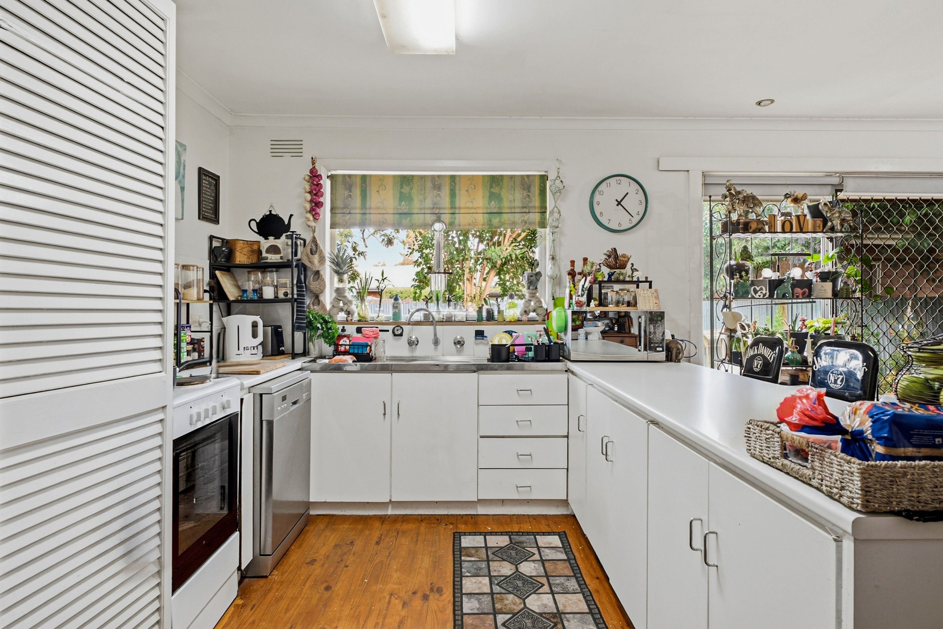 30 Fraser Street — photo 4 of 16