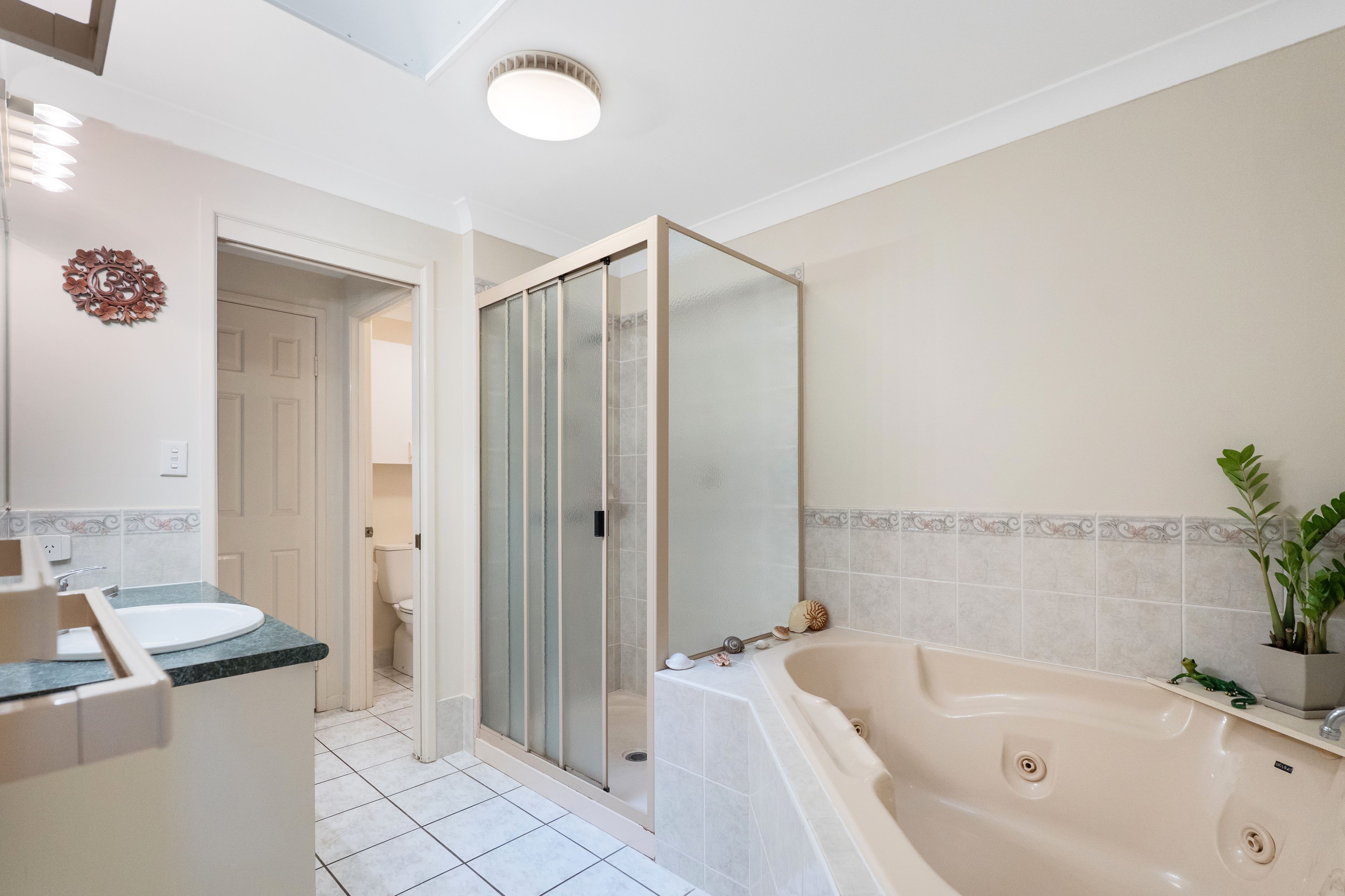 2/28 Headsail Drive — photo 15 of 17