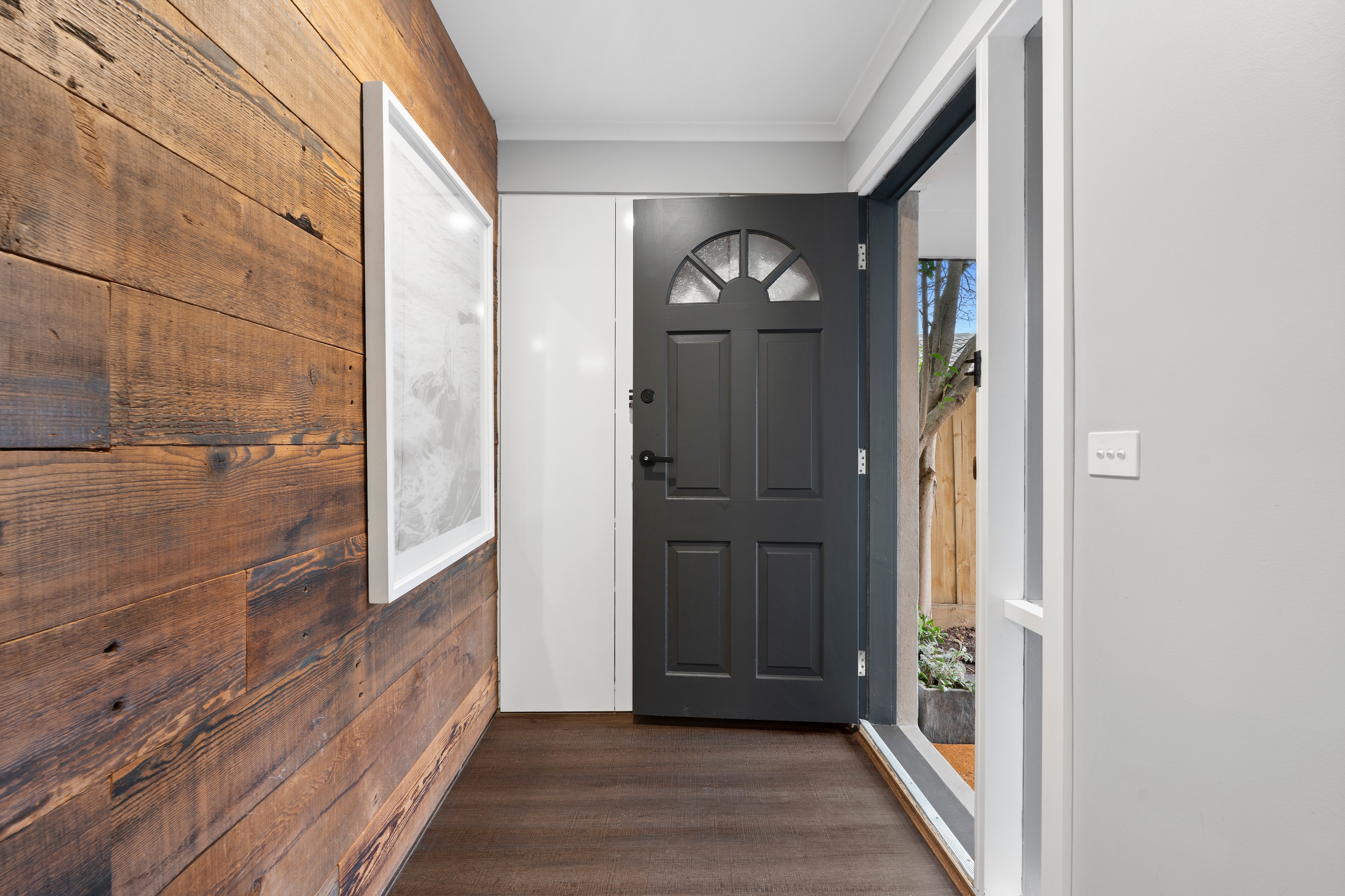 19 Kookaburra Walk, South Morang, VIC 3752