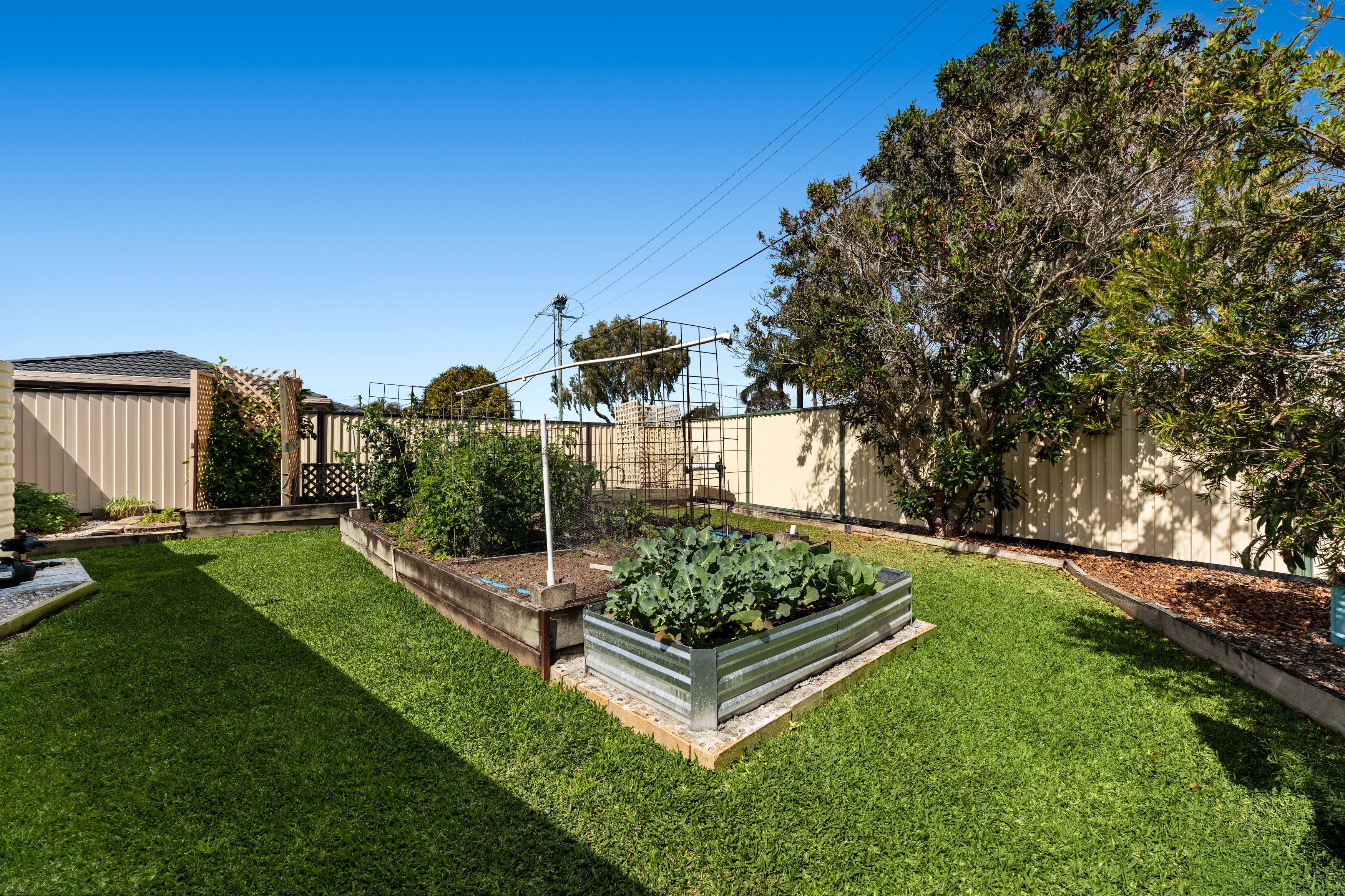 2 Elaine Court — photo 18 of 23