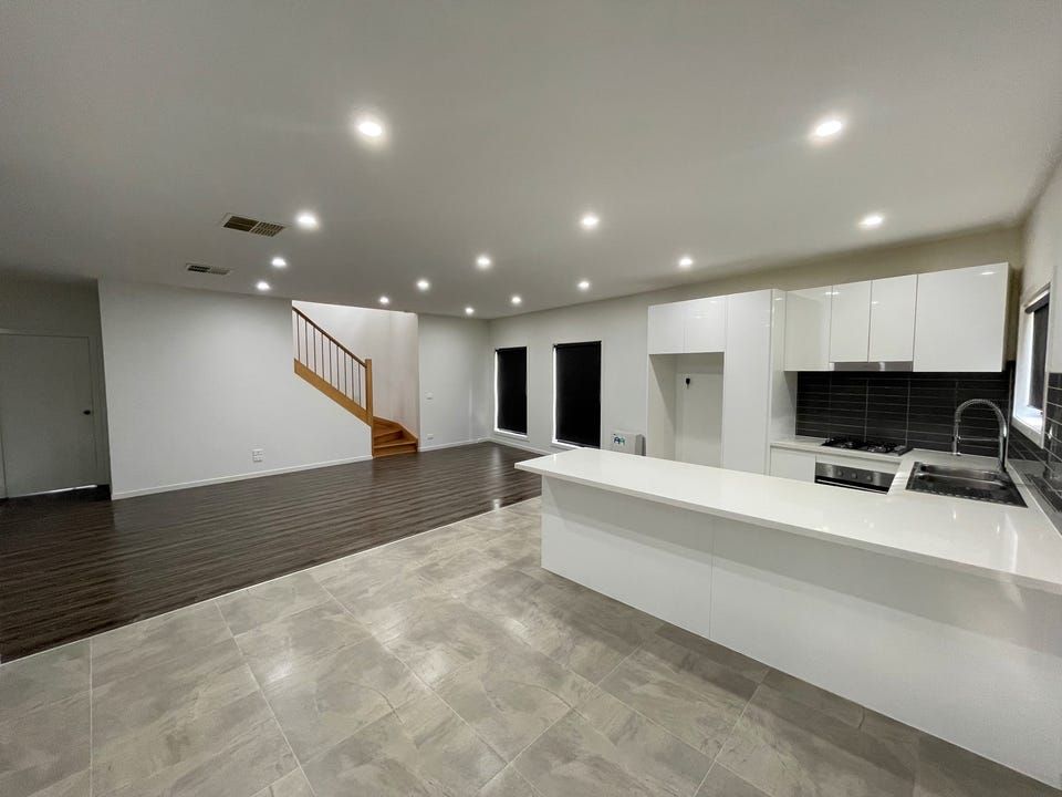 2/18 Melwood Court, Meadow Heights, VIC 3048
